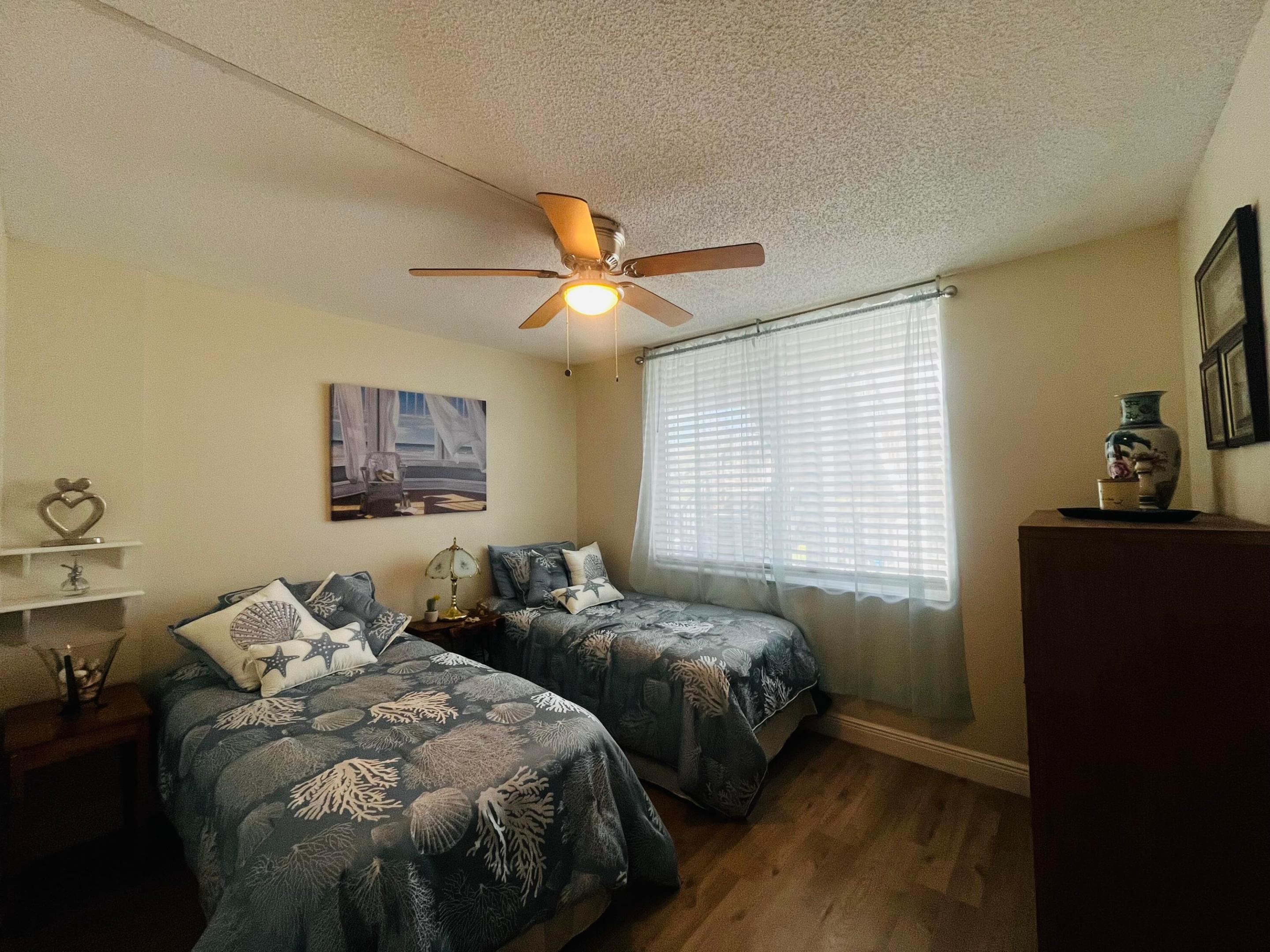 CYPRESS CHASE CONDOMINIUM - Residential