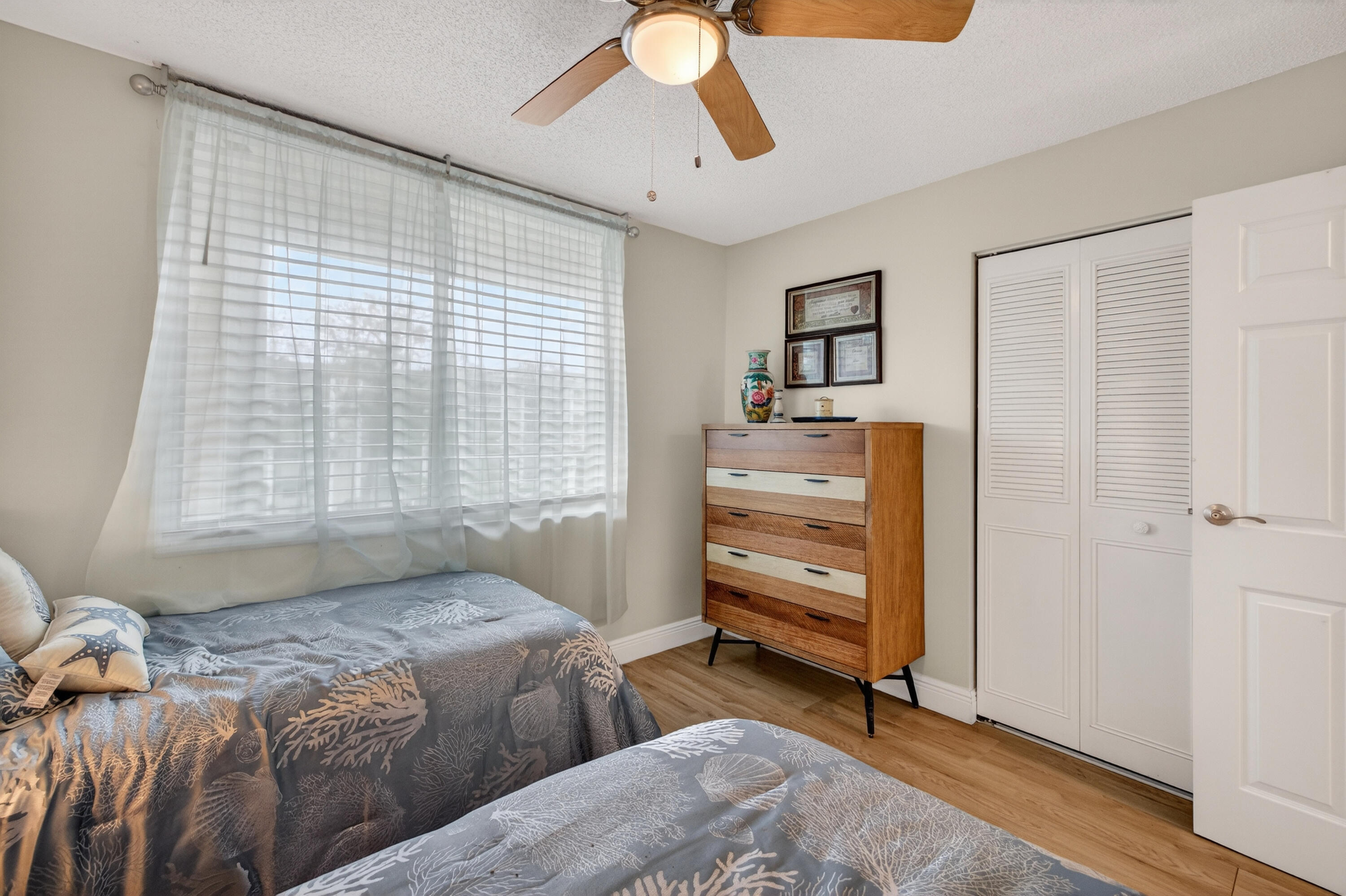 CYPRESS CHASE CONDOMINIUM - Residential