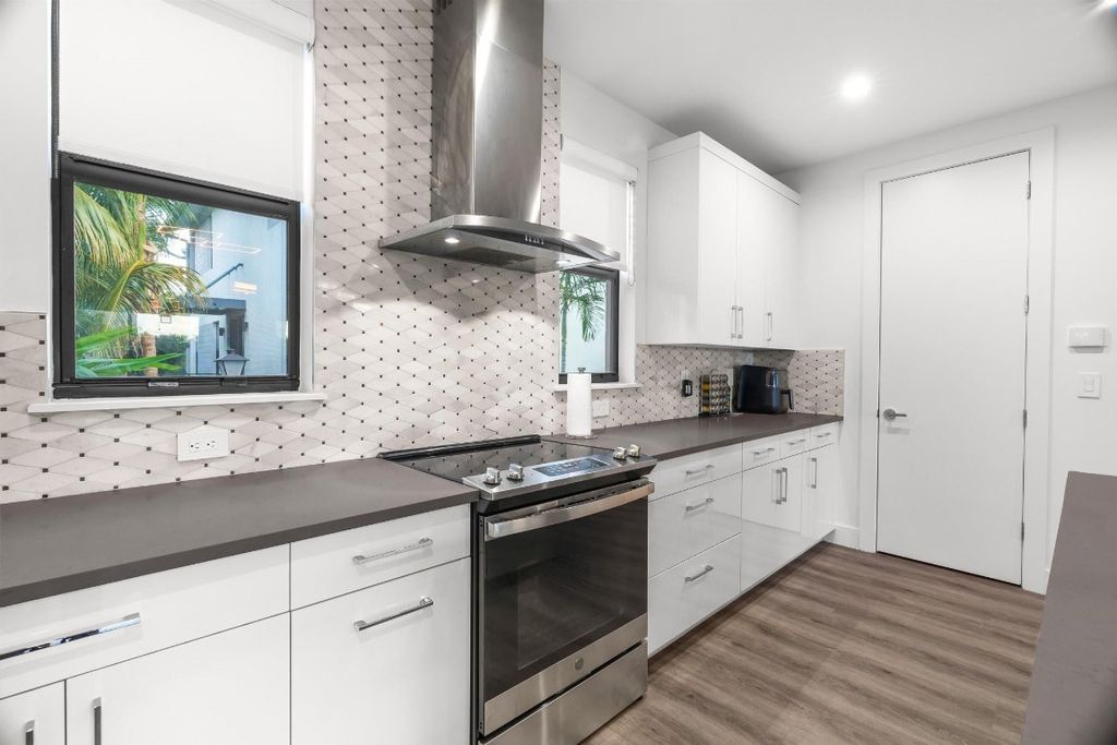 Photo of 553 NE 21 #553, Wilton Manors, FL 33305 (MLS # F10543209)