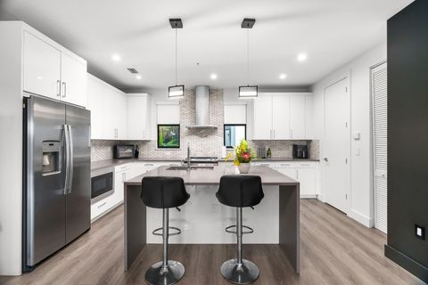 553 NE 21 553 Wilton Manors FL 33305