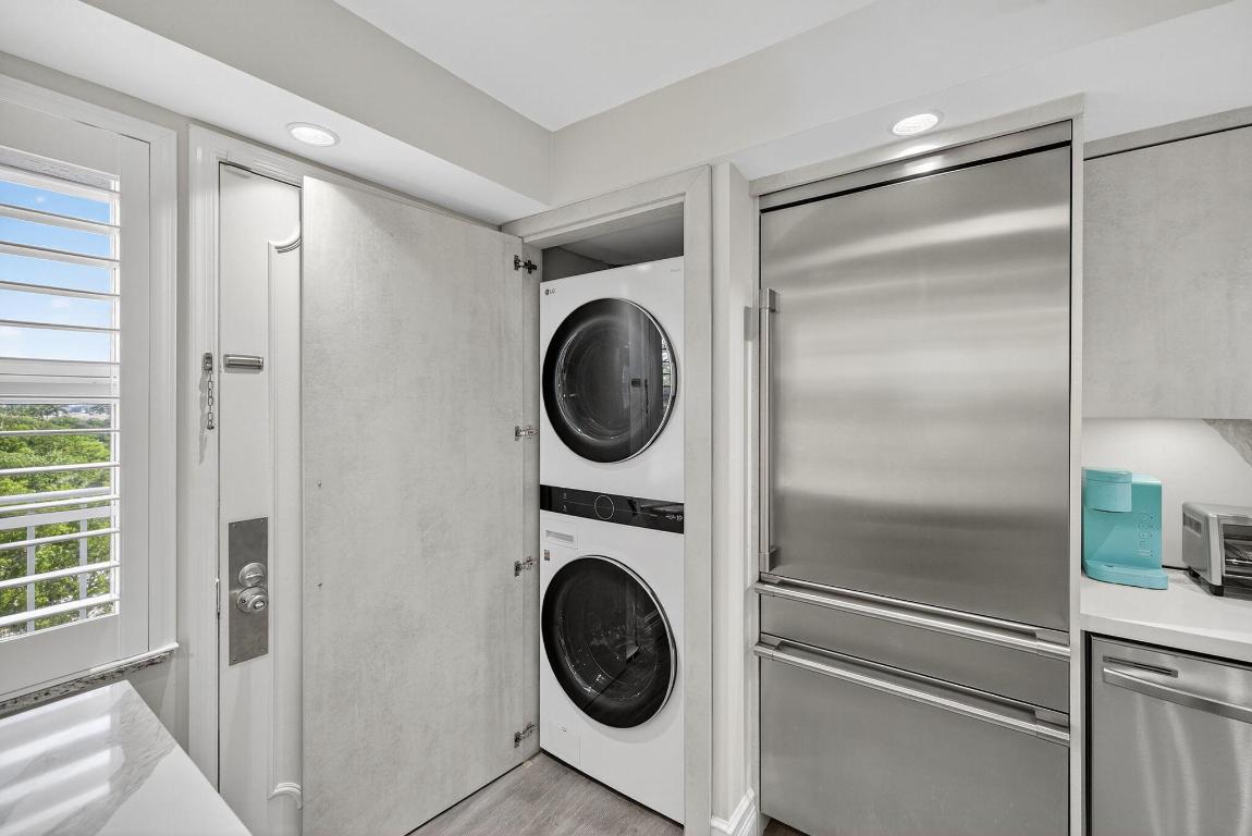 HARBOURSIDE - Residential