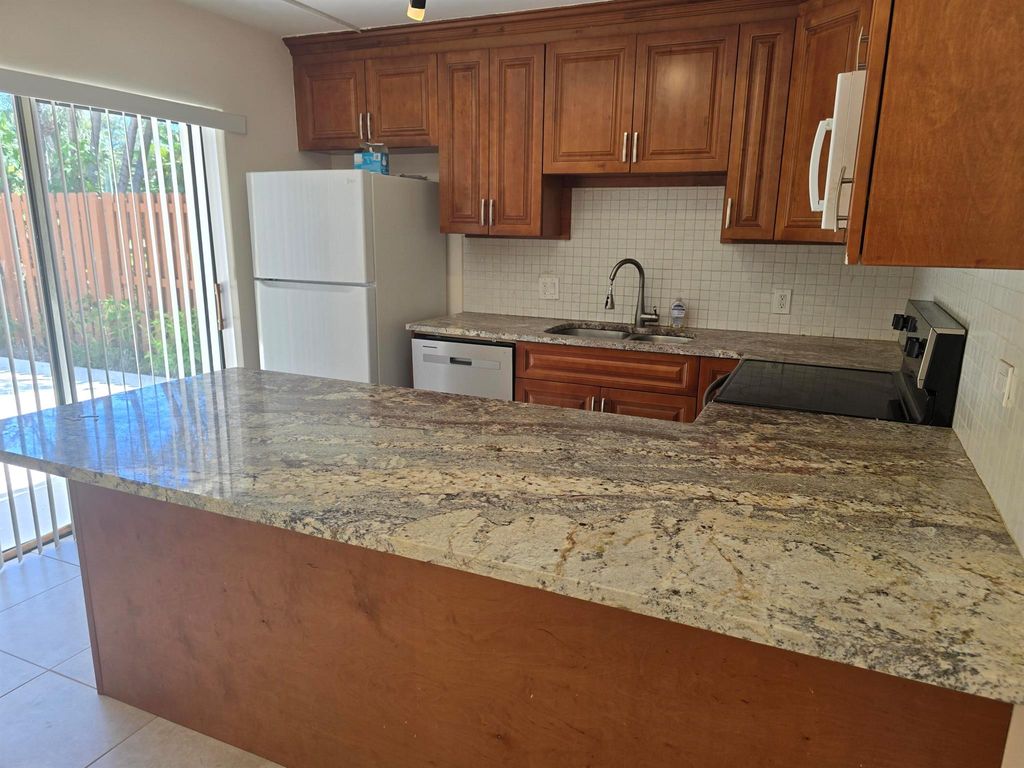 Photo of 2952 SW 22nd 3b Circle #3b, Delray Beach, FL 33445 (MLS # R11112979)