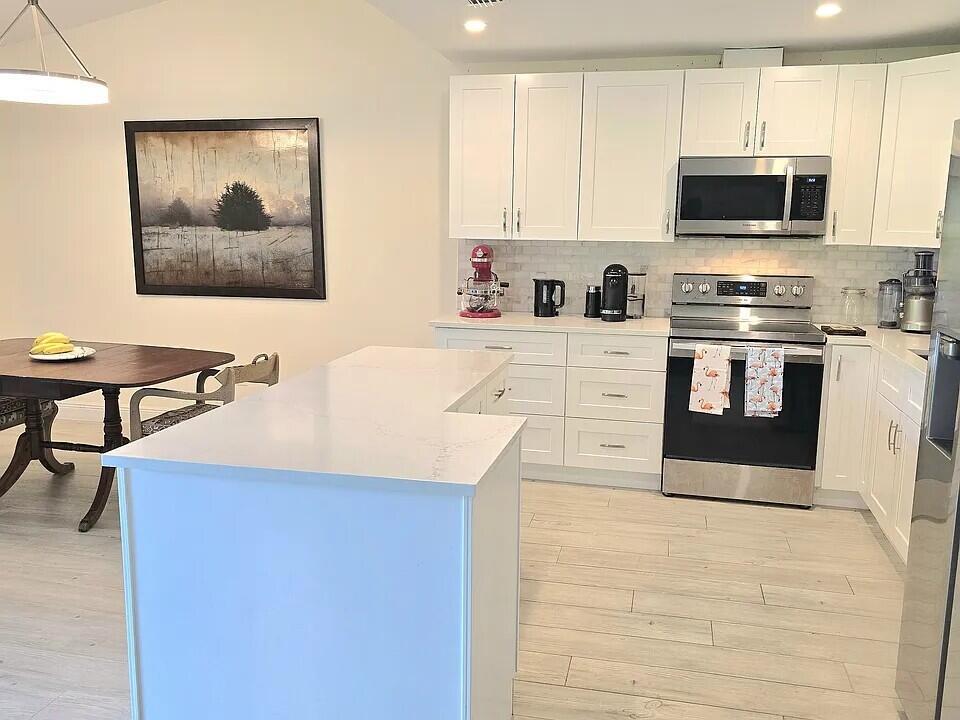 LONGWOOD VILLAGE PHASE 3A - Residential Lease