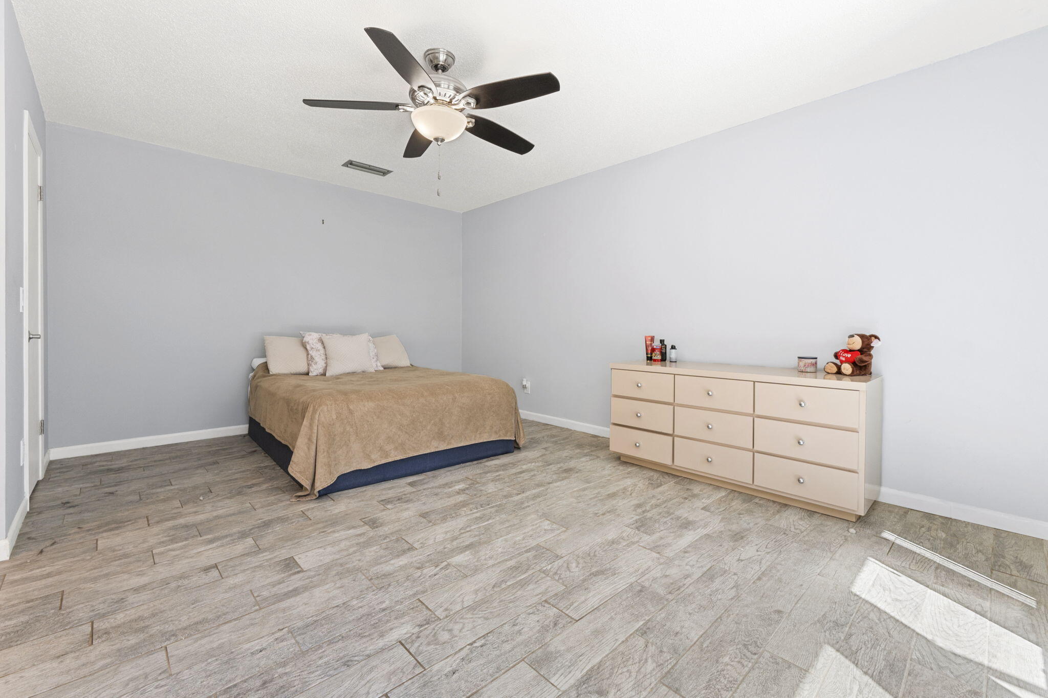 TARPON BAY VILLAS - Residential