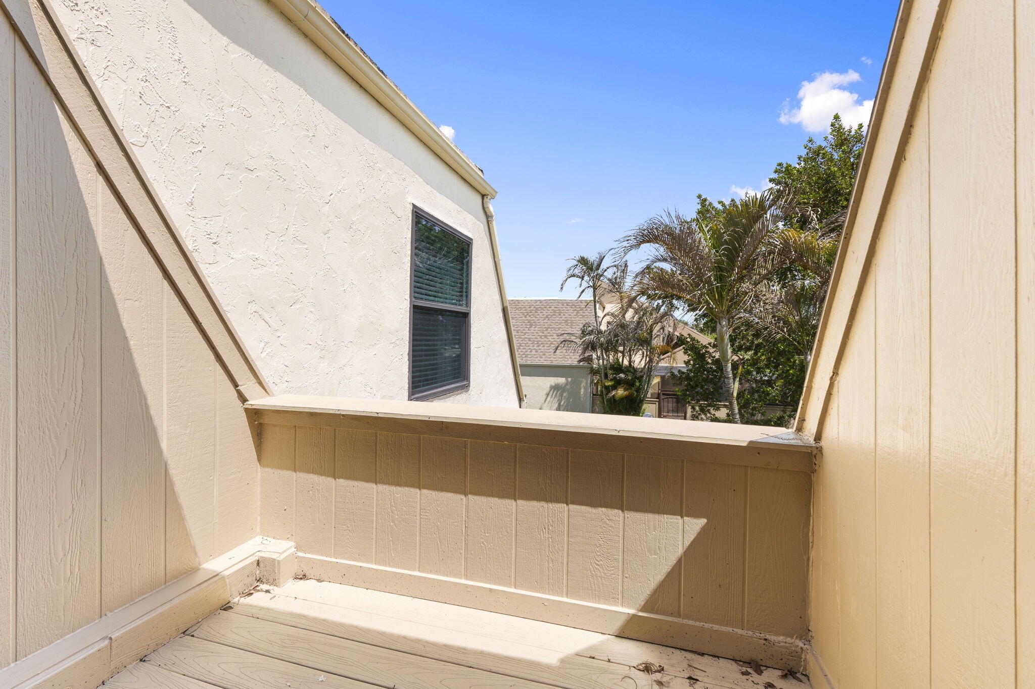 TARPON BAY VILLAS - Residential