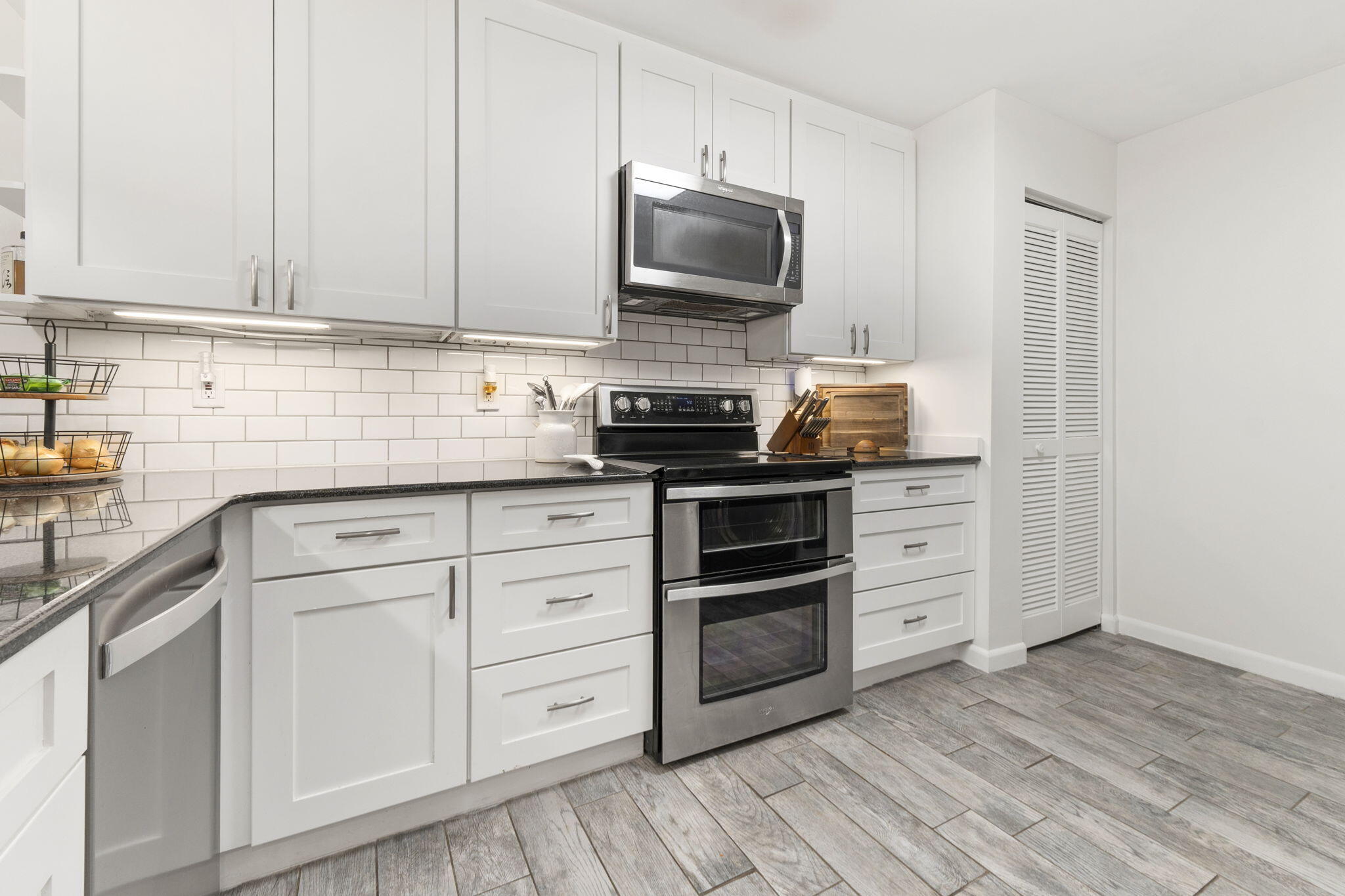TARPON BAY VILLAS - Residential