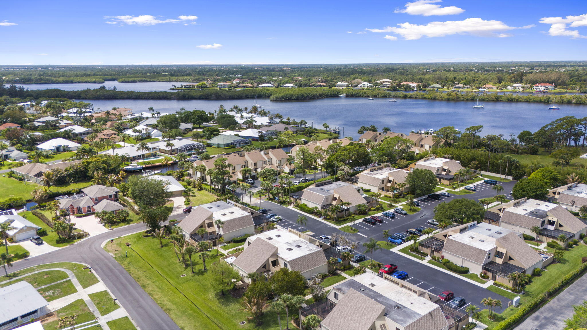 TARPON BAY VILLAS - Residential