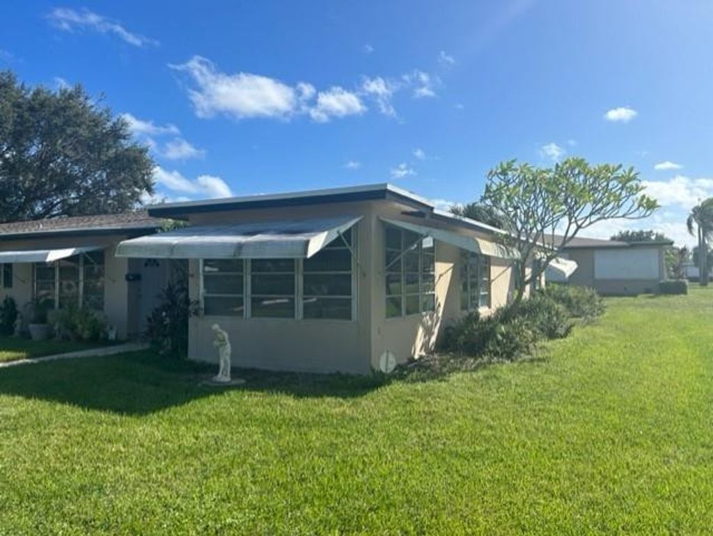 Photo of 880 High Point Boulevard #D, Delray Beach, FL 33445 (MLS # F10409673)