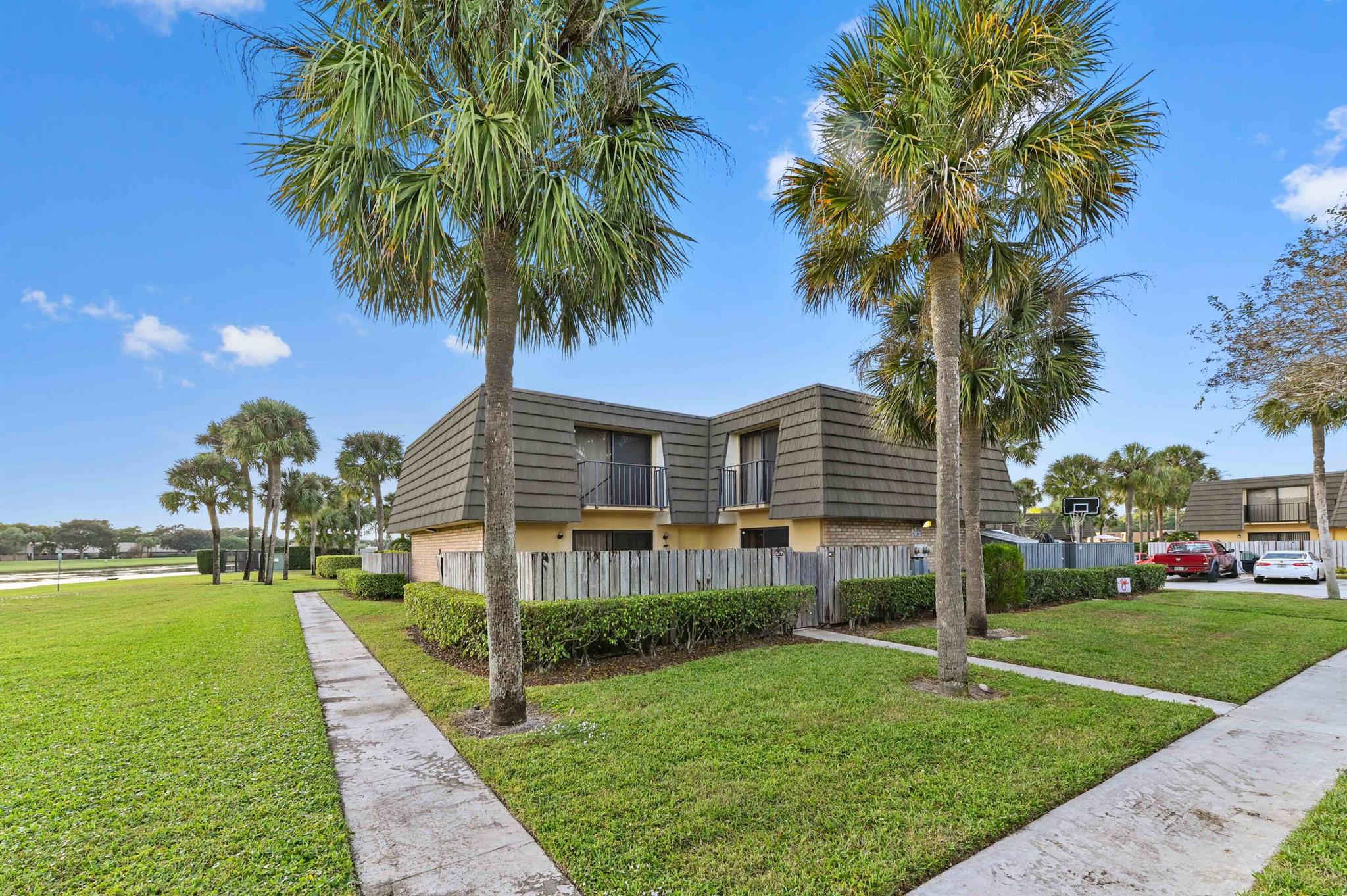 VILLAGE OF SANDALWOOD LAK - Residential Lease