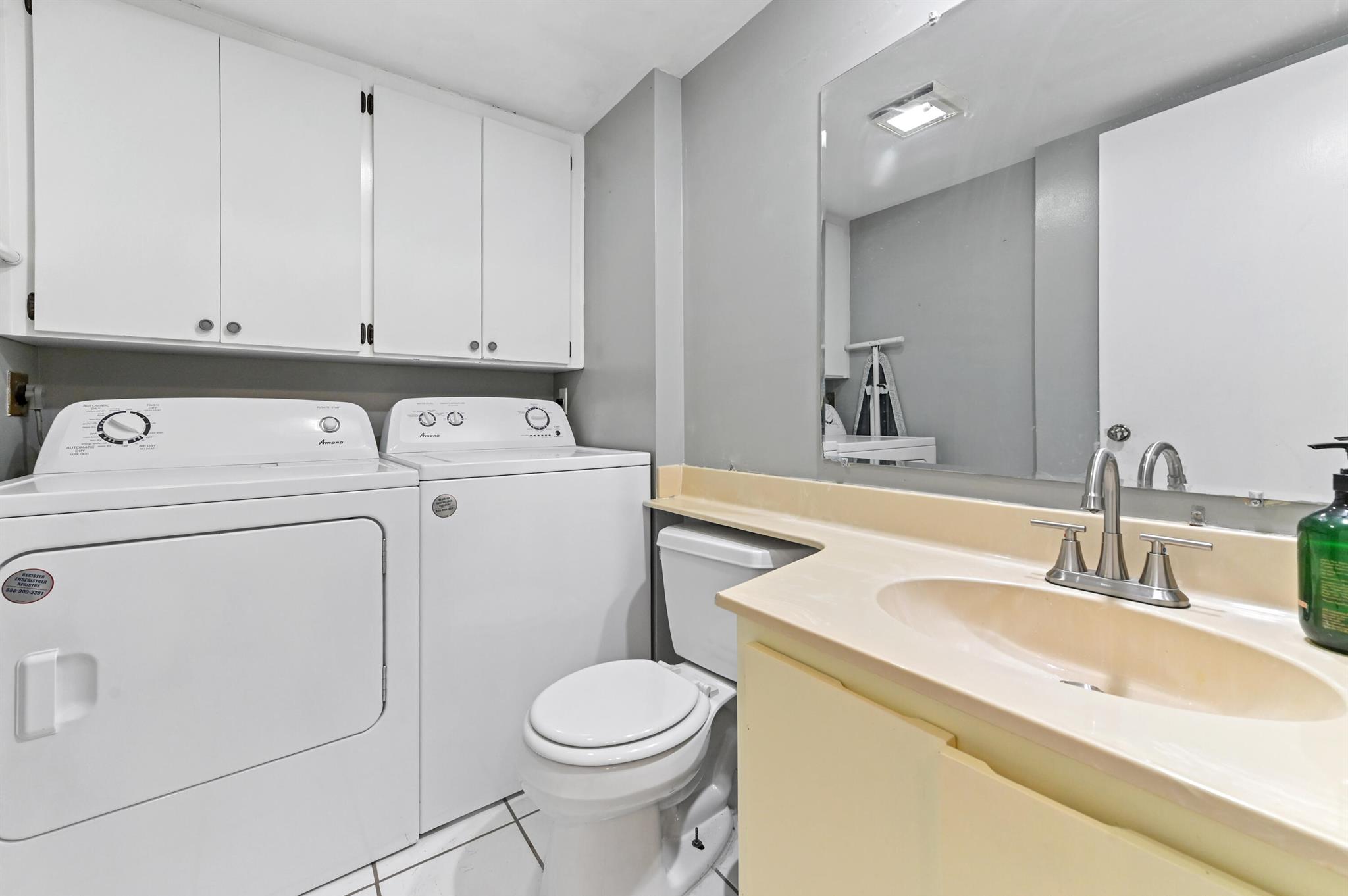 VILLAGE OF SANDALWOOD LAK - Residential Lease