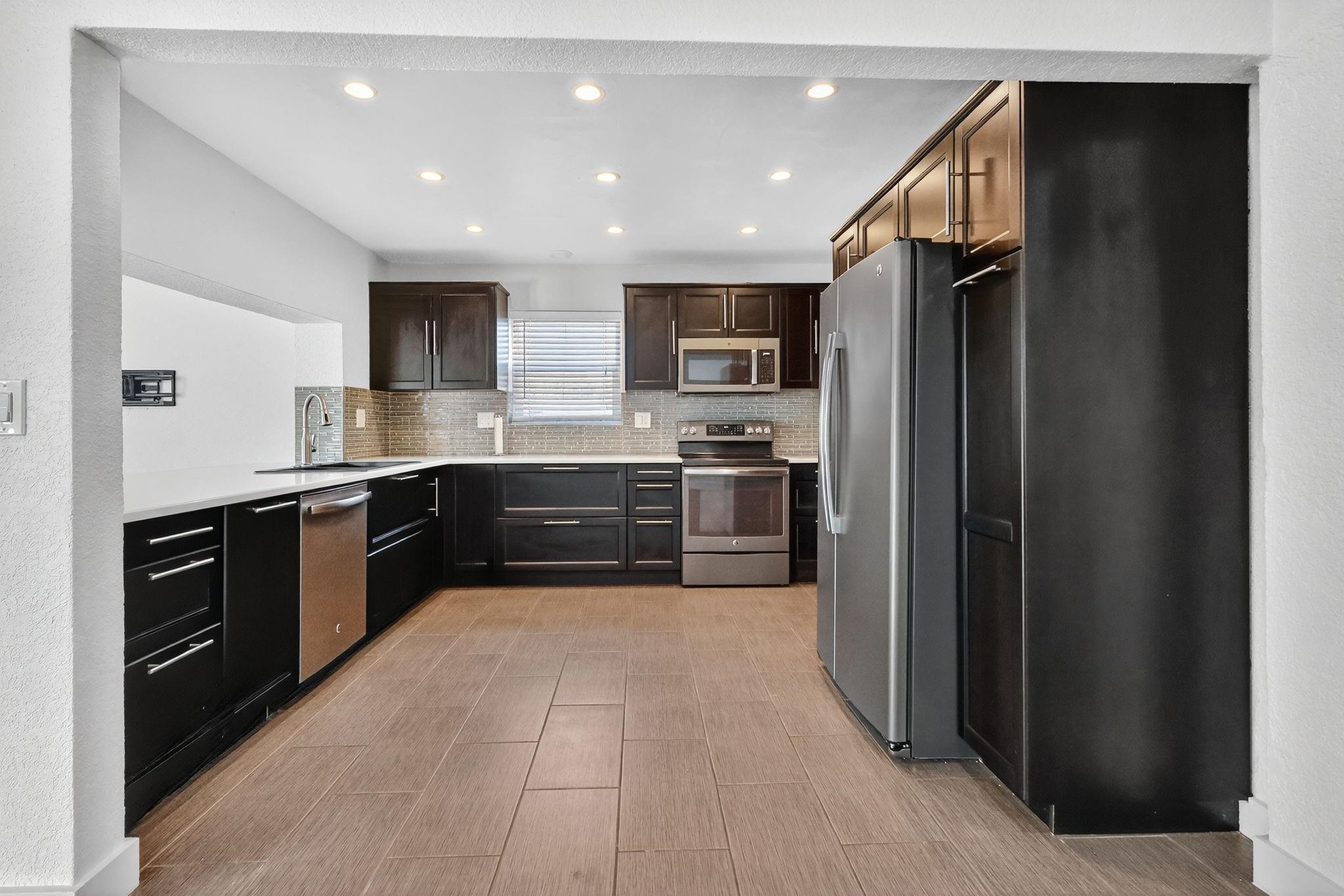 PASADENA LAKES SOUTH 75-4 - Residential