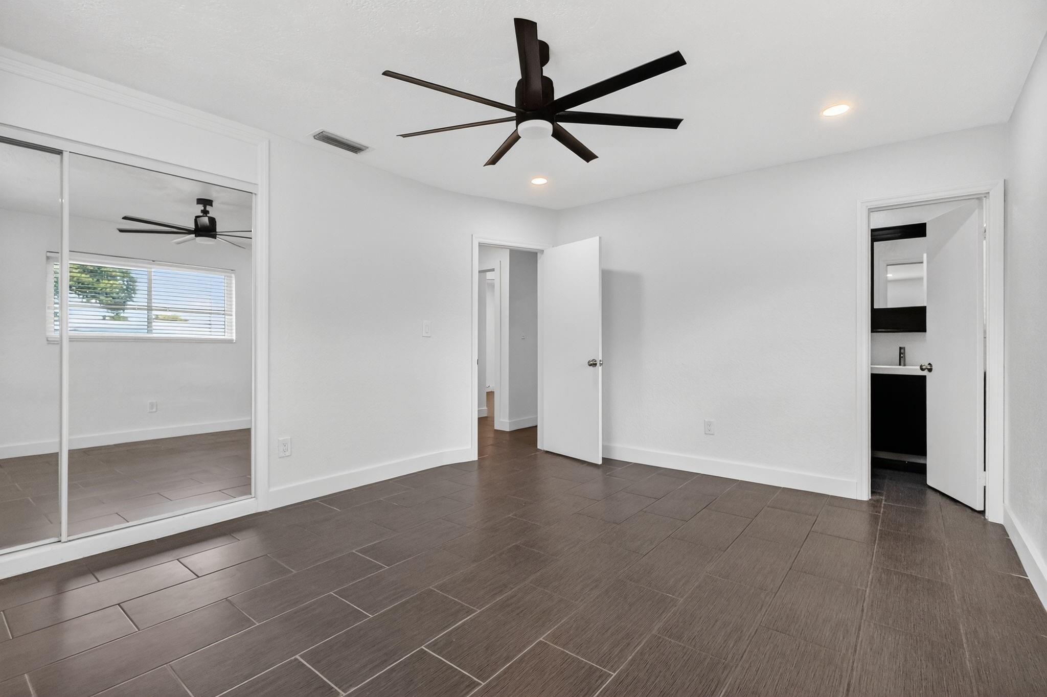 PASADENA LAKES SOUTH 75-4 - Residential