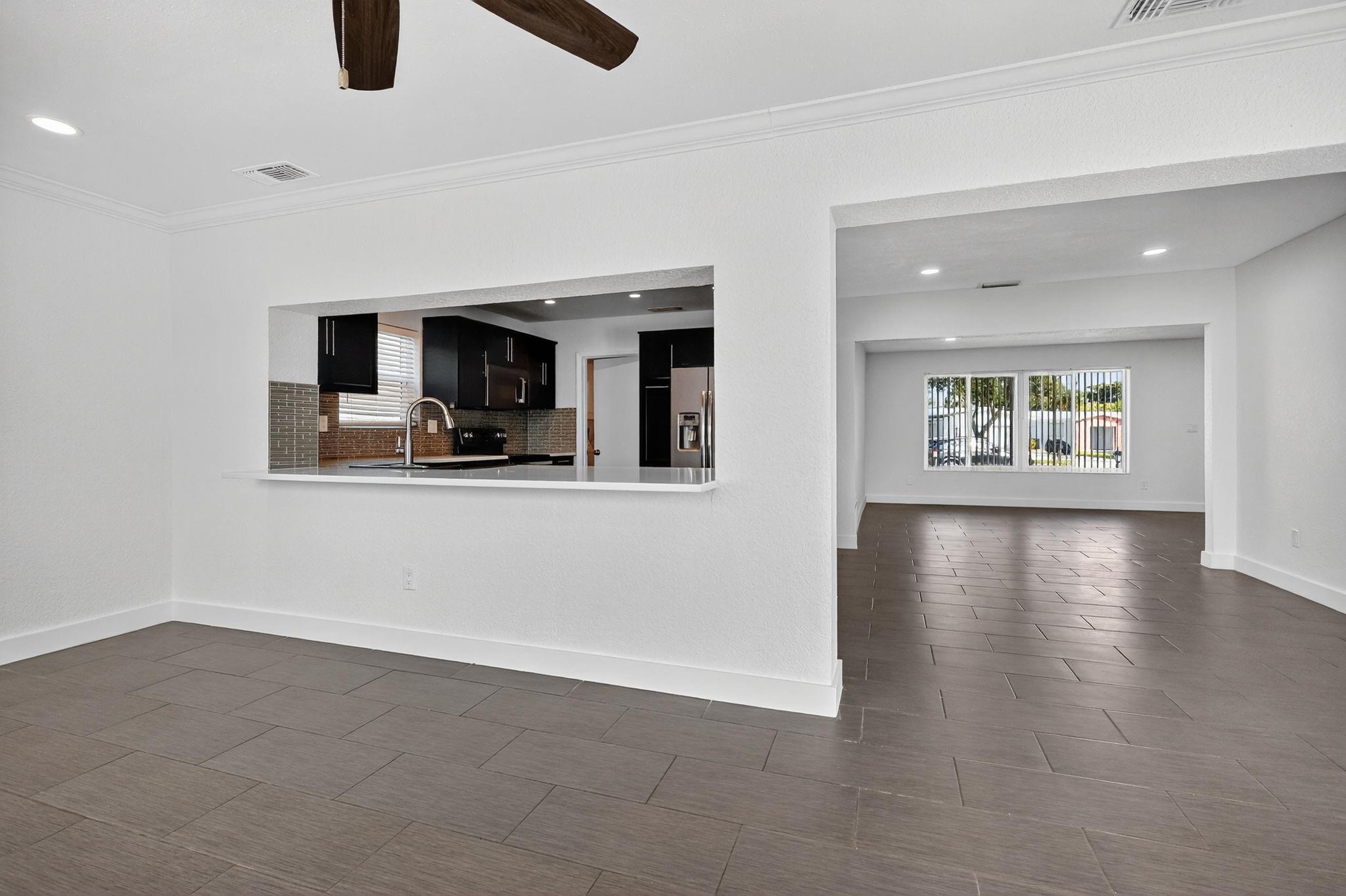 PASADENA LAKES SOUTH 75-4 - Residential