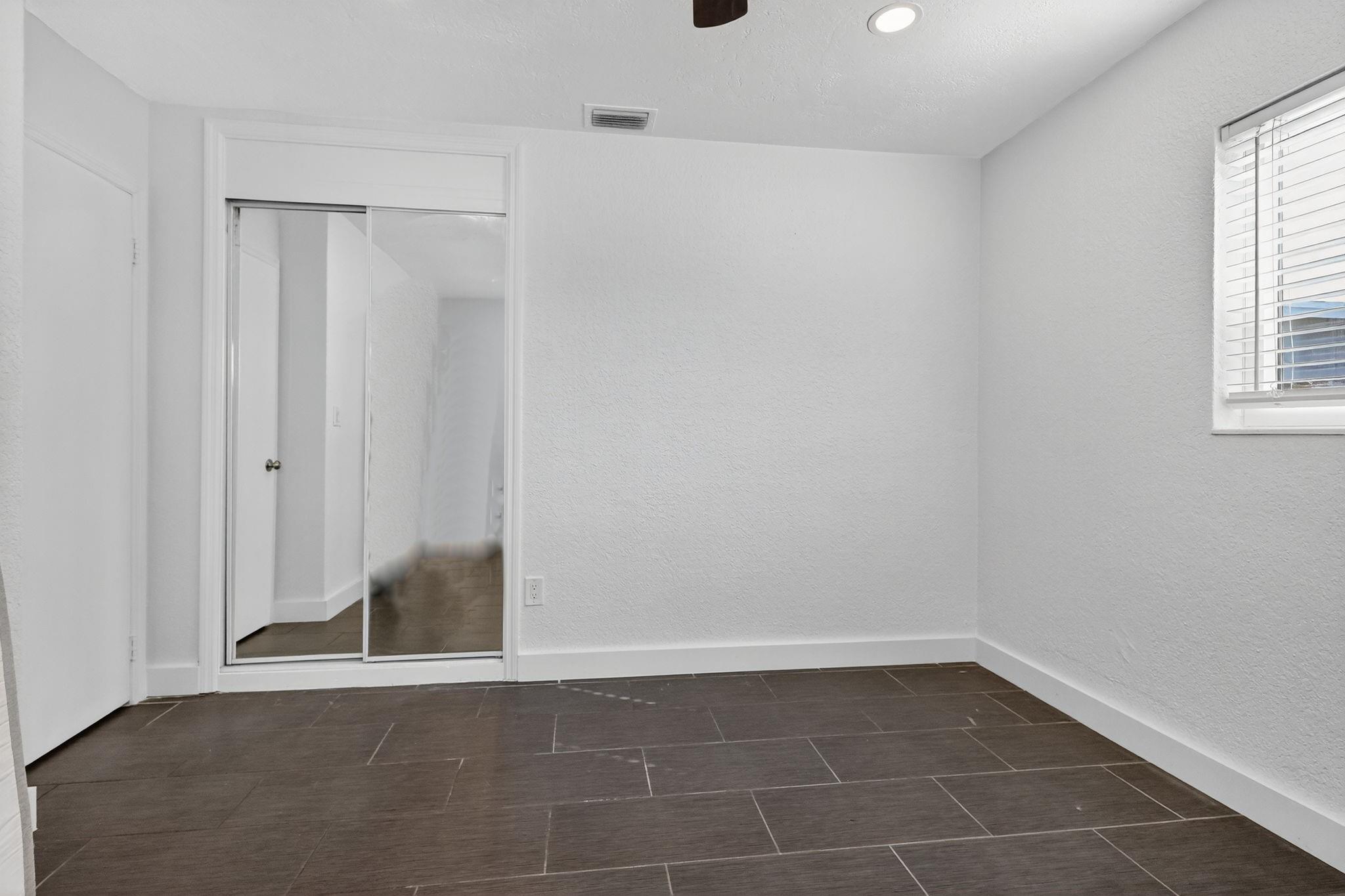 PASADENA LAKES SOUTH 75-4 - Residential