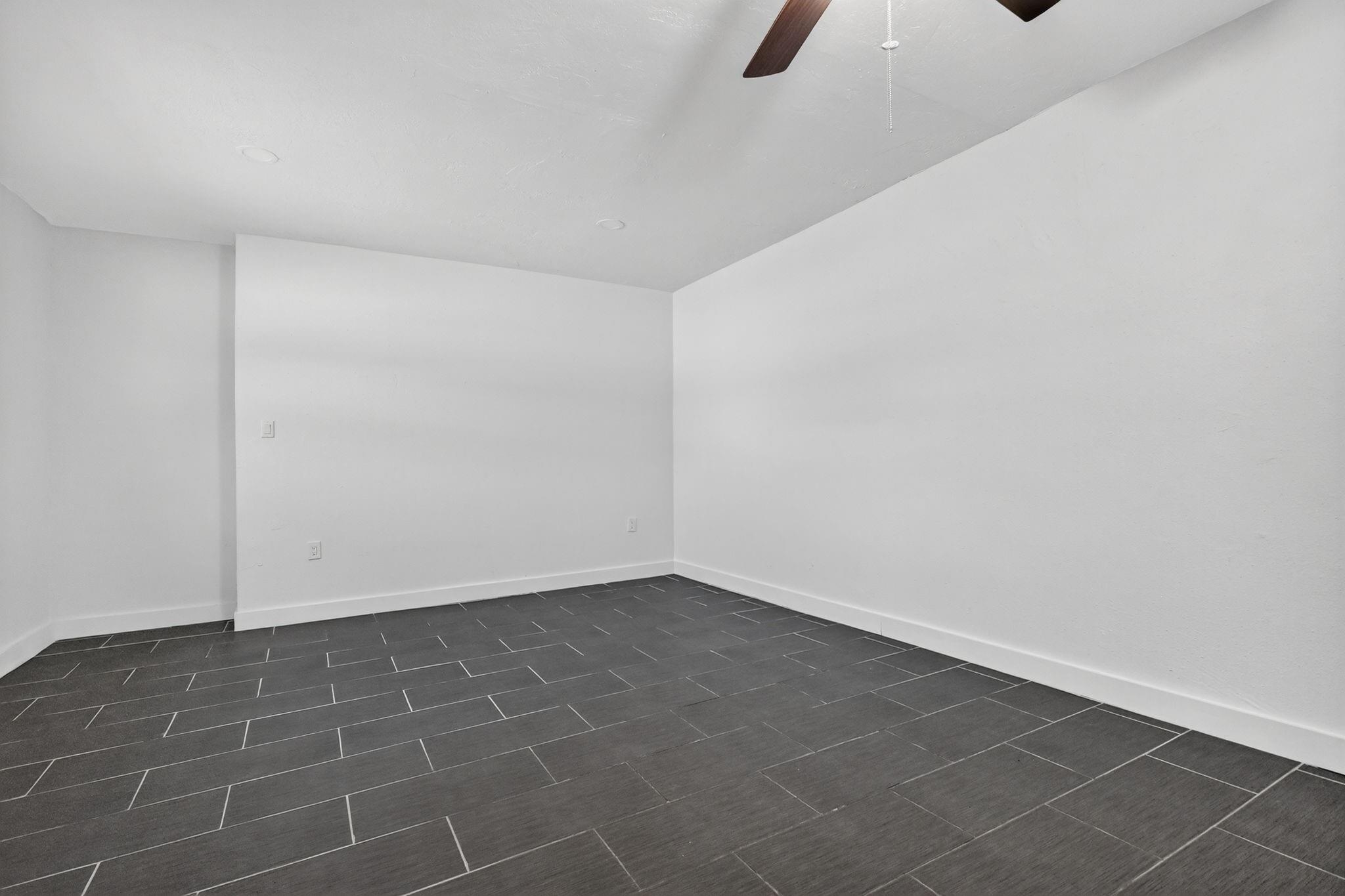 PASADENA LAKES SOUTH 75-4 - Residential