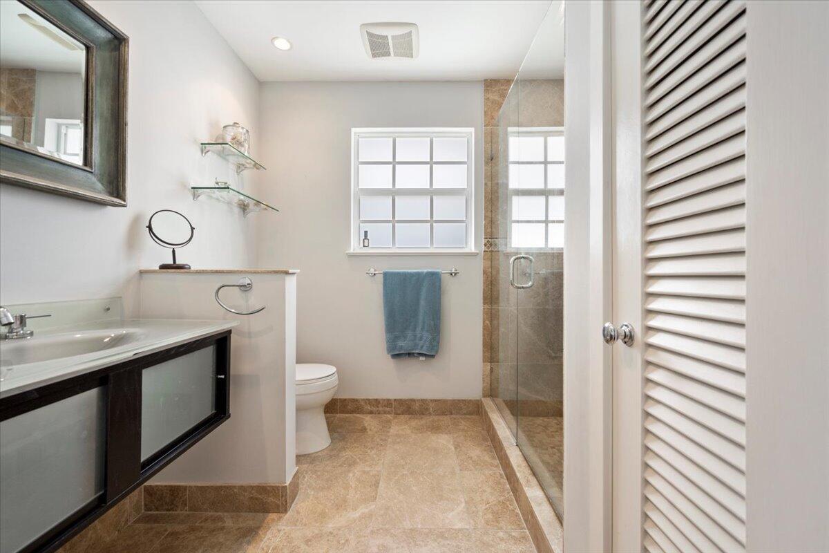 COLLEGE PARK - Residential Lease