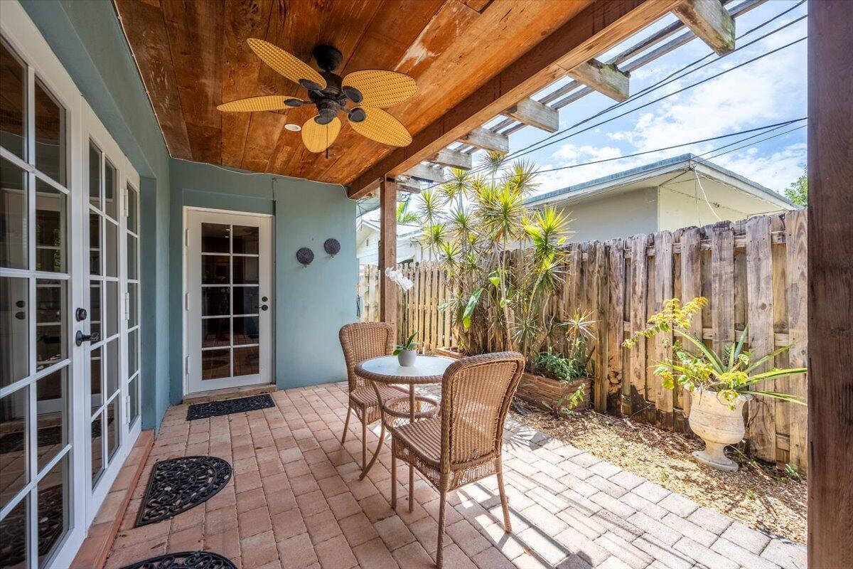 COLLEGE PARK - Residential Lease