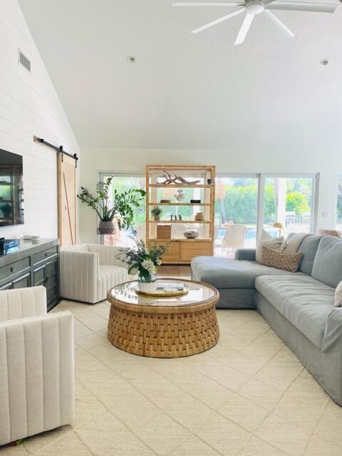 BLUFFS RIVER - Residential