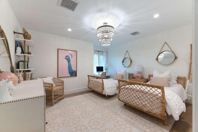 BLUFFS RIVER - Residential