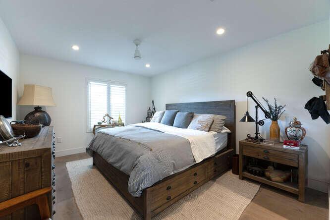 BLUFFS RIVER - Residential