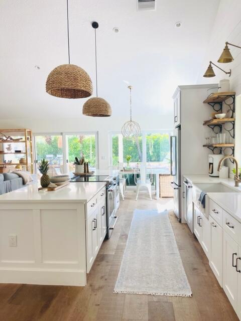 BLUFFS RIVER - Residential