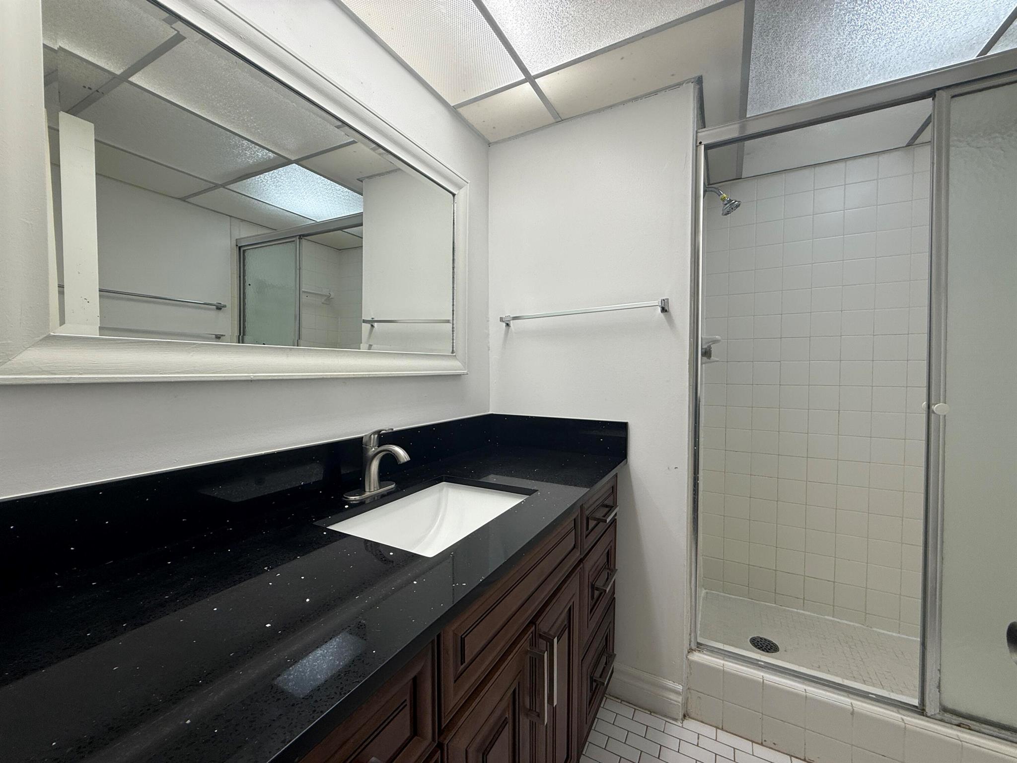 SPANISH OAKS CONDO - Residential Lease