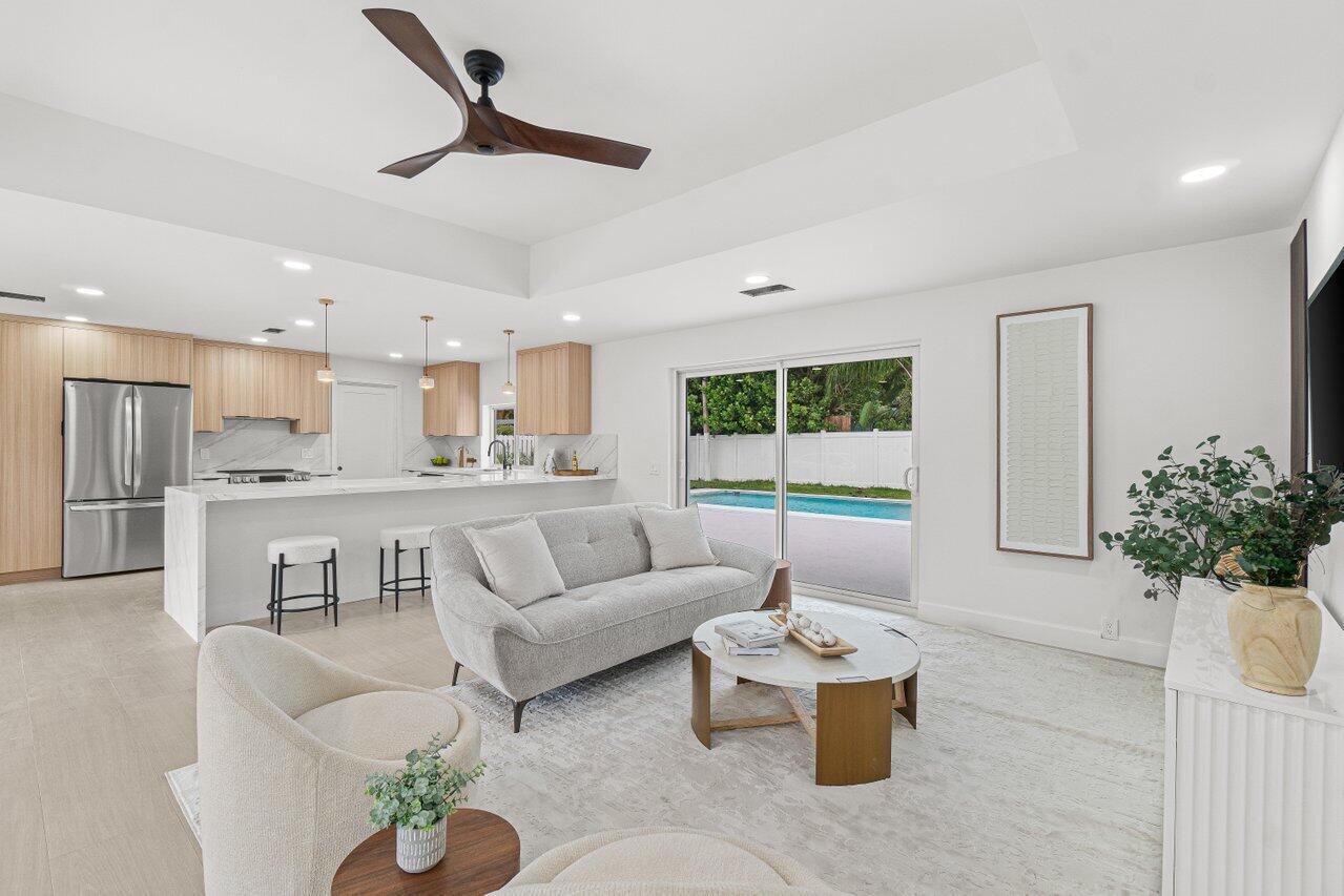 723 SW 25th Avenue