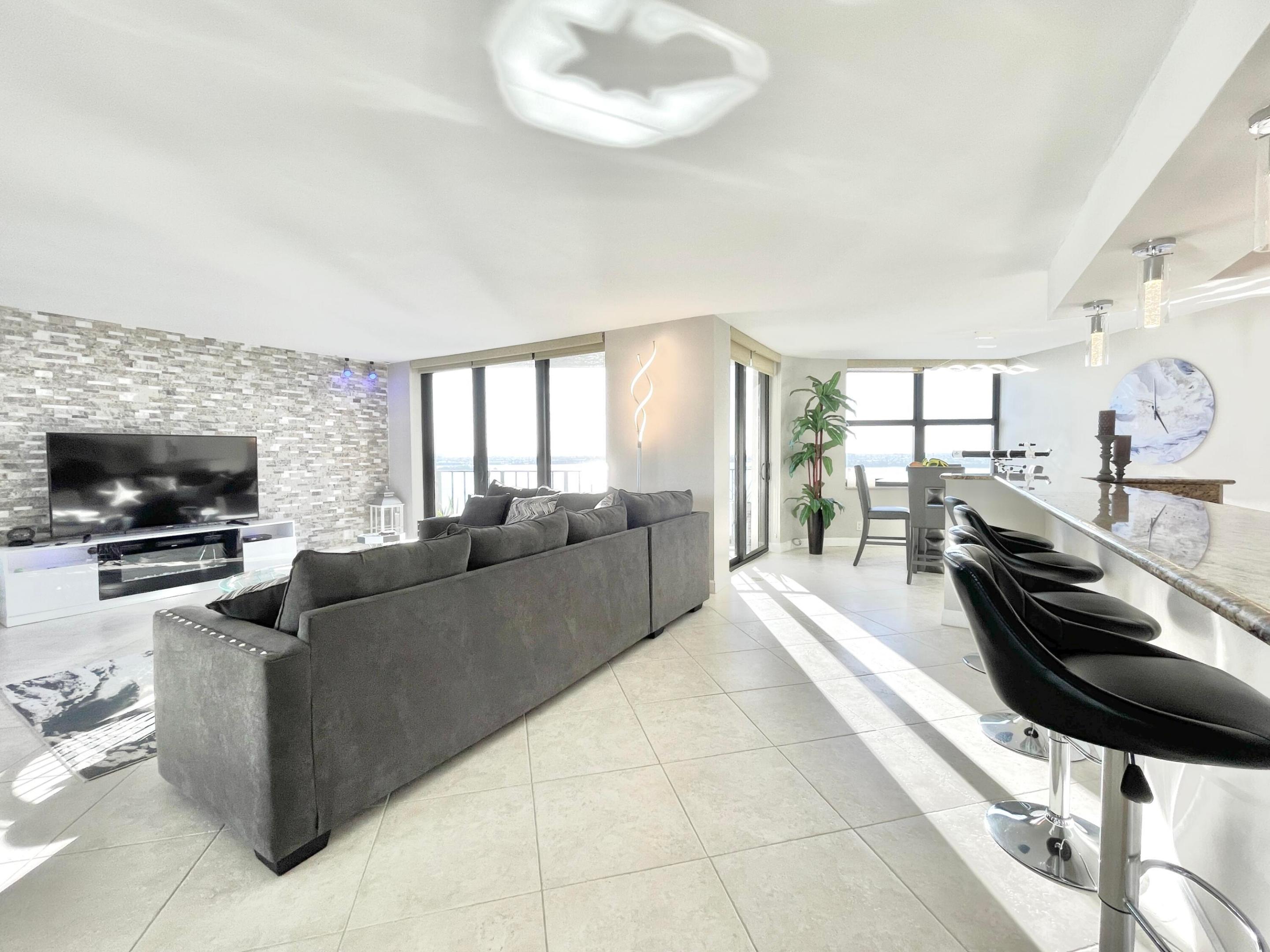 CONNEMARA CONDO - Residential Lease