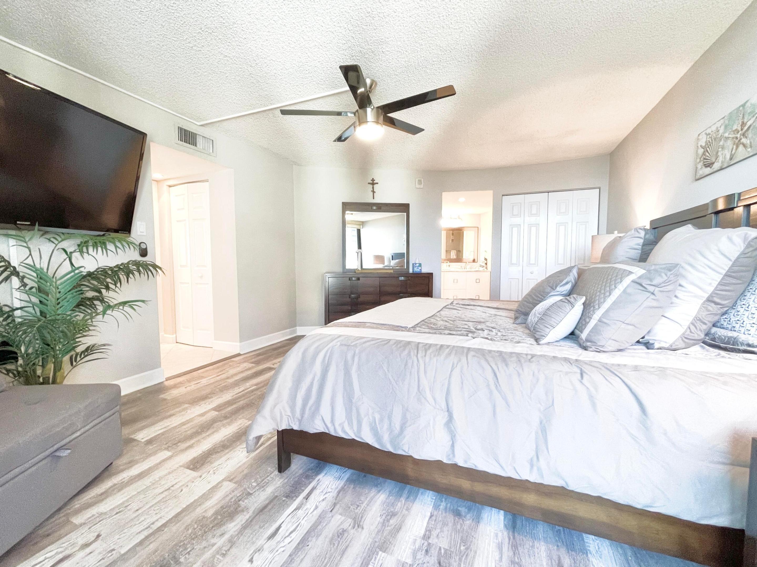 CONNEMARA CONDO - Residential Lease
