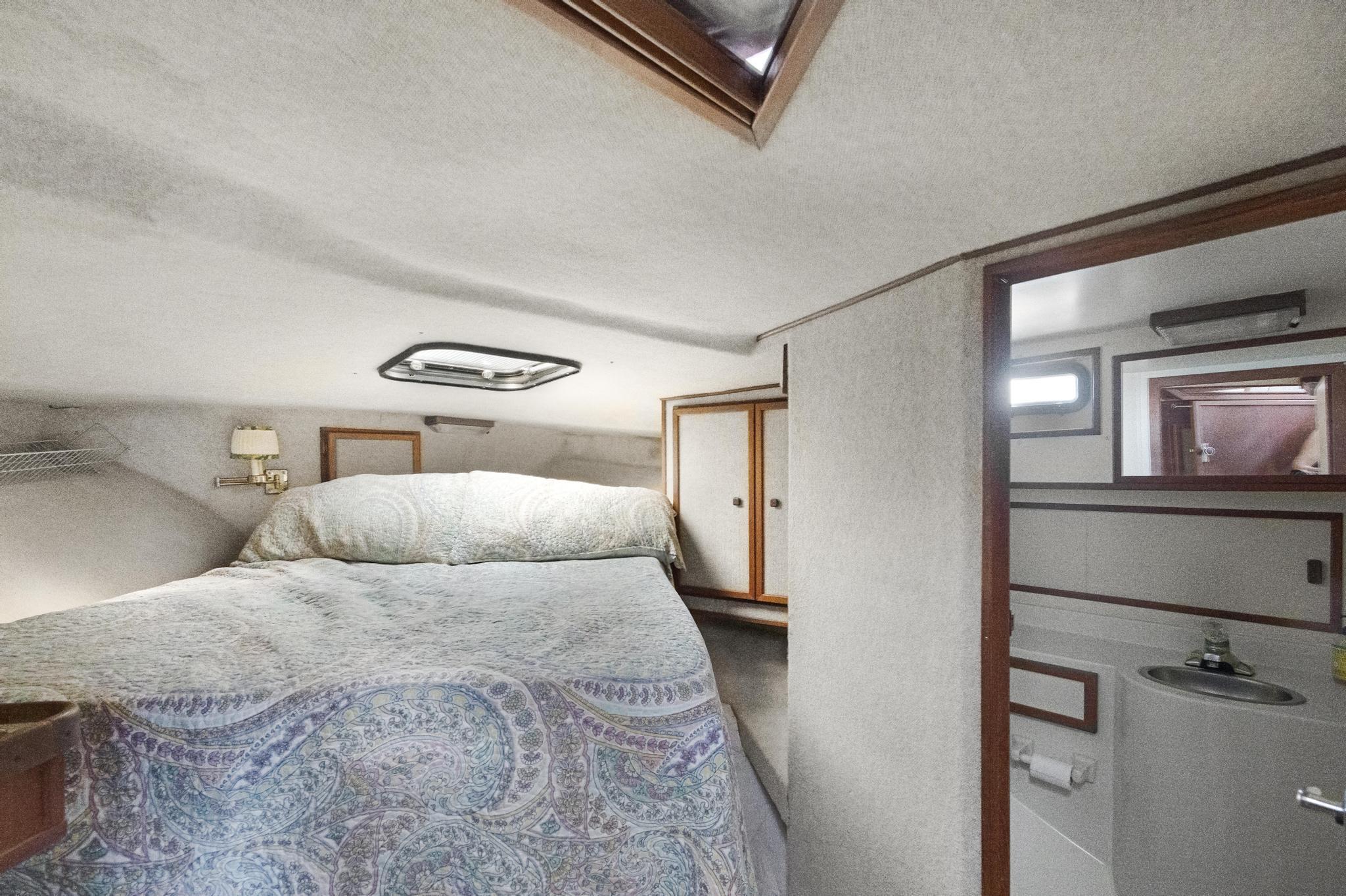 Key West, Florida 33040, United States, 1 Bedroom Bedrooms, ,2 BathroomsBathrooms,Residential,Active,209488