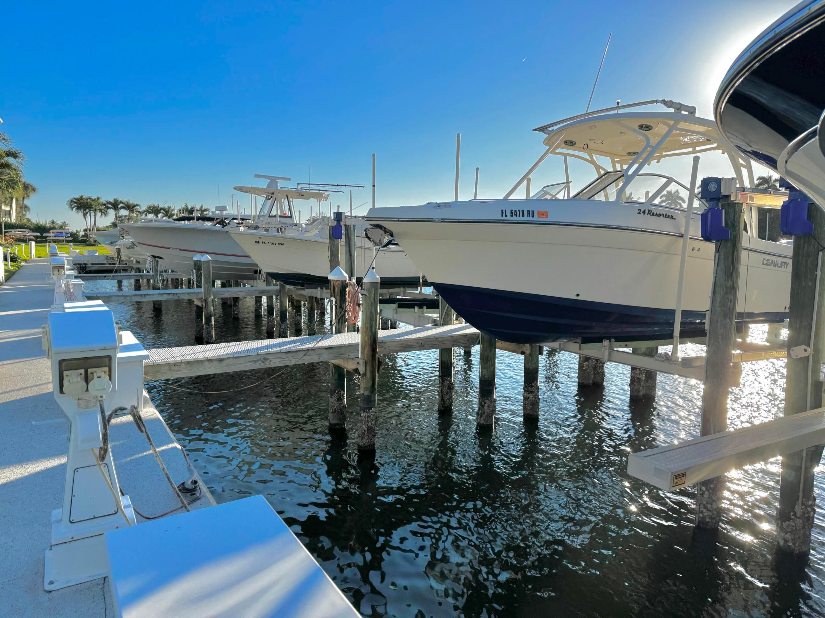 BAY COLONY MARINA SOUTH - Land