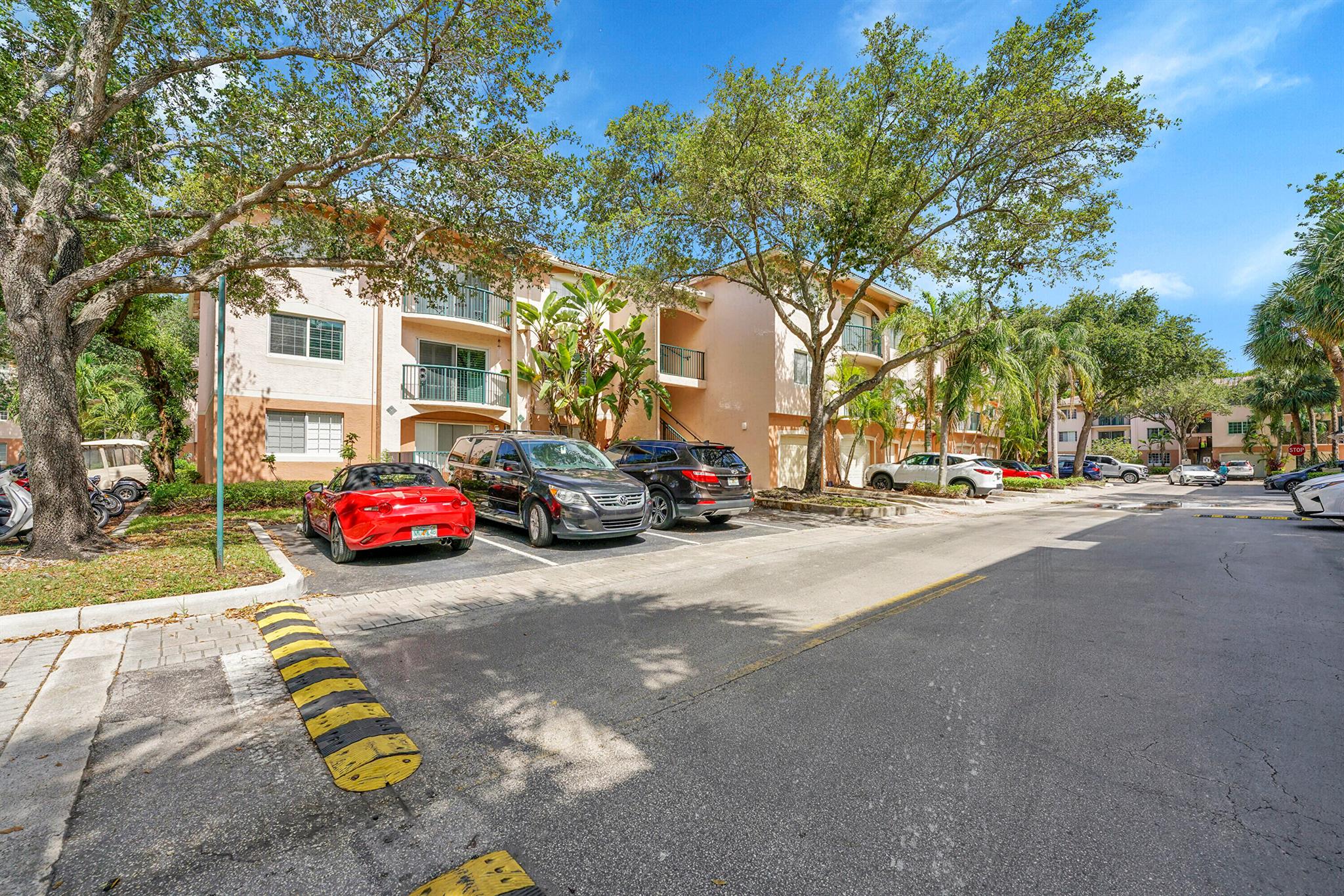 2033 SE 10th Avenue 616