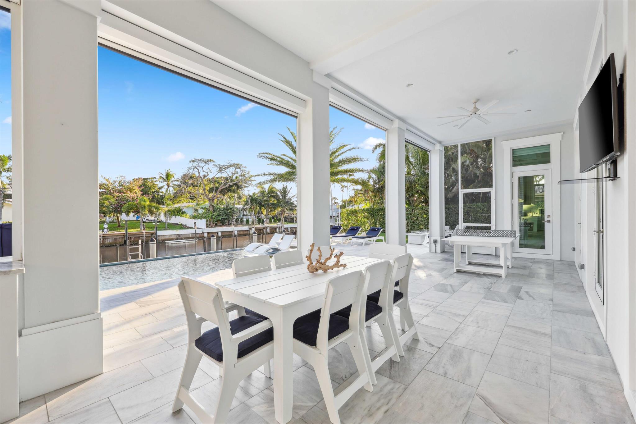 COUNTRY CLUB ADD TO VILLA - Residential