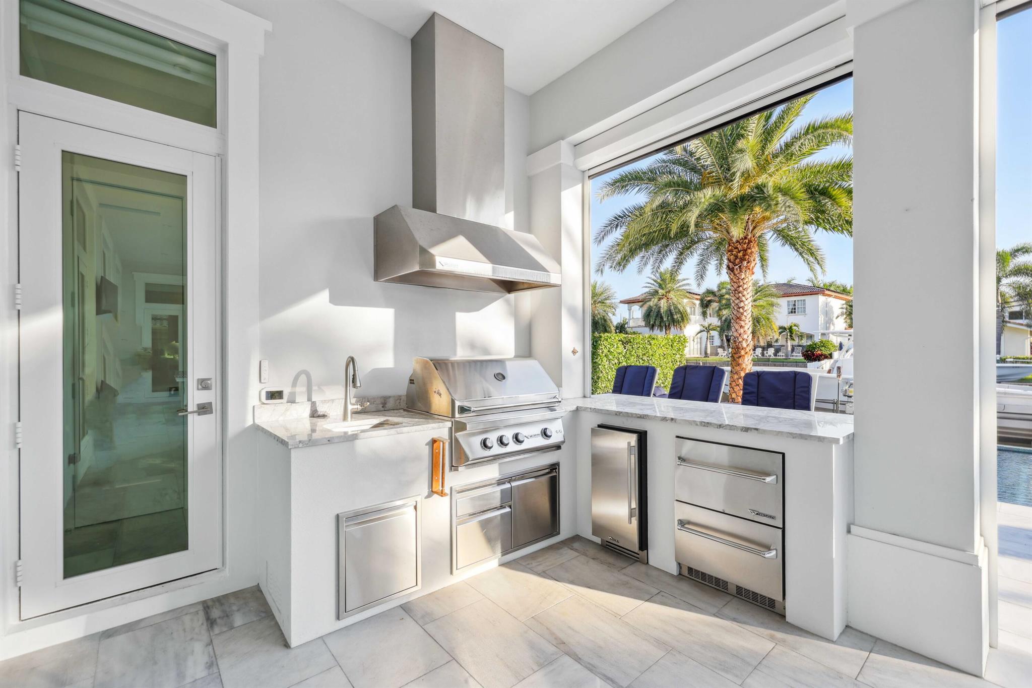 COUNTRY CLUB ADD TO VILLA - Residential