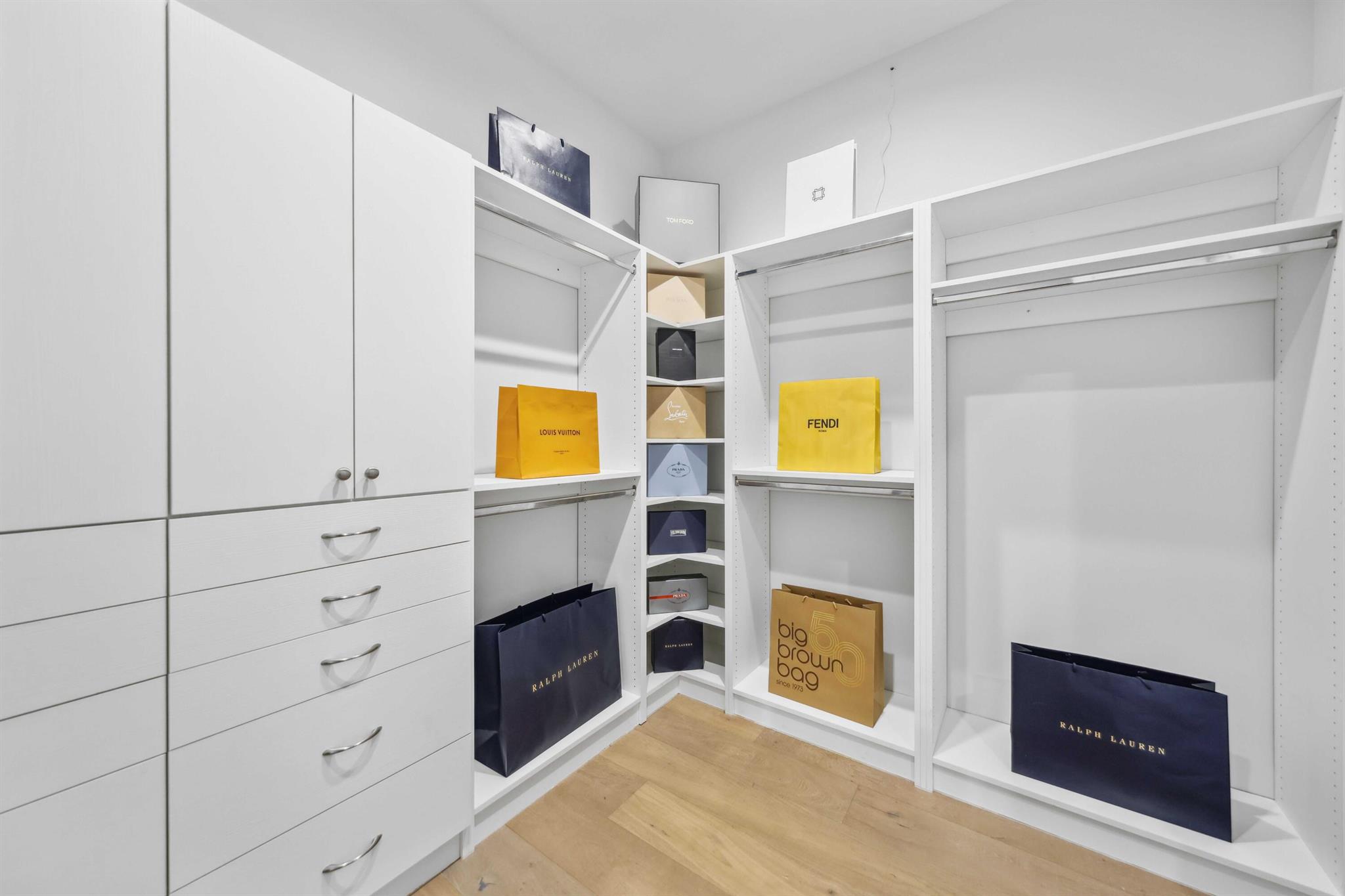 COUNTRY CLUB ADD TO VILLA - Residential