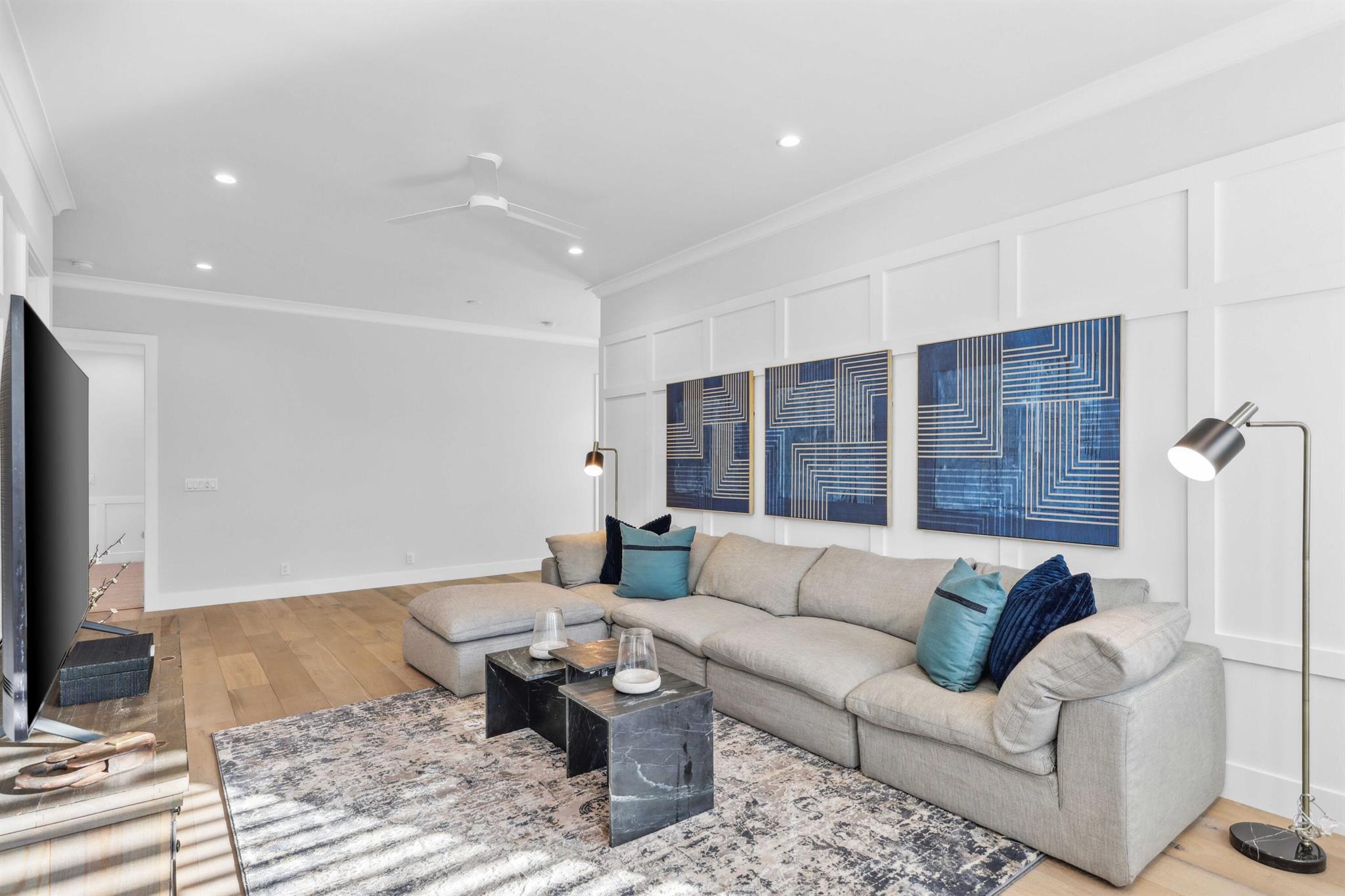 COUNTRY CLUB ADD TO VILLA - Residential