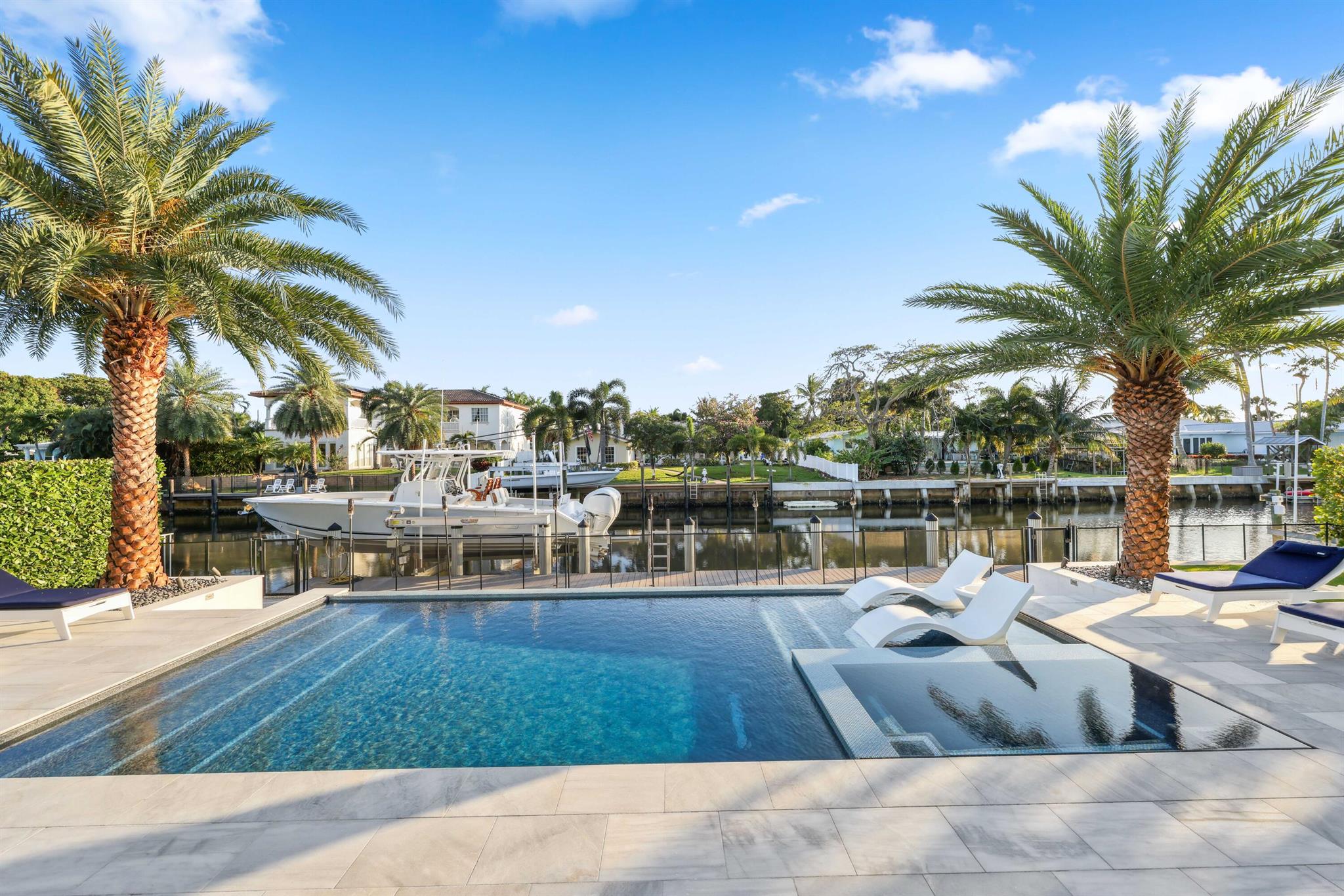 COUNTRY CLUB ADD TO VILLA - Residential