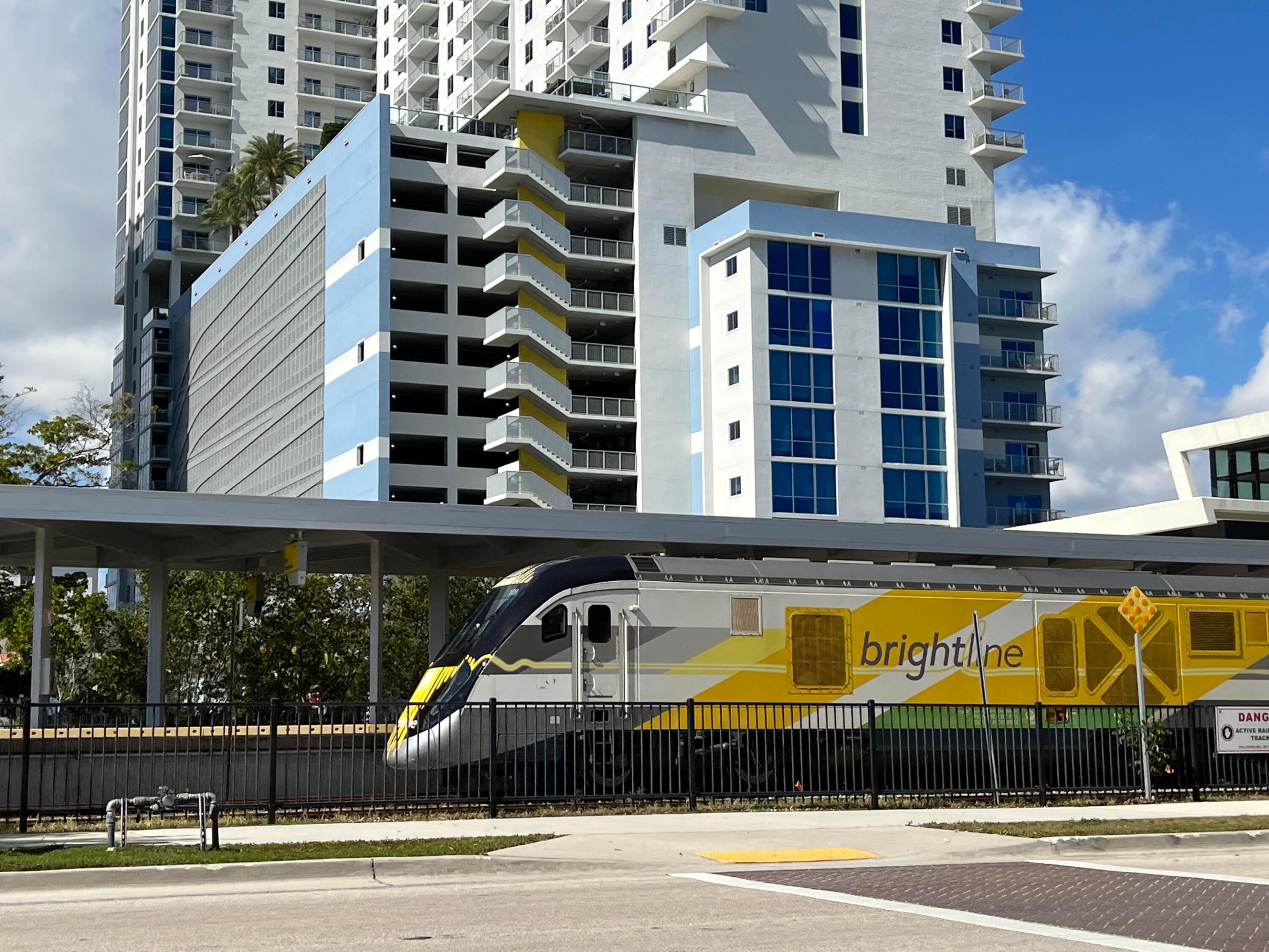 GARDEN RESIDENCES AT CITYPLACE CONDO - Residential