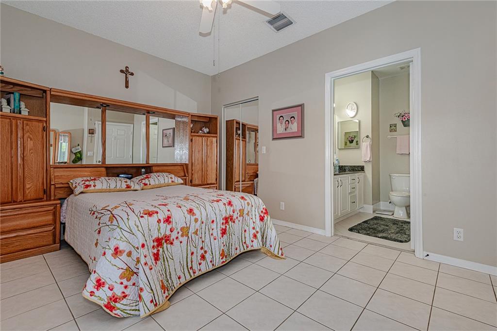 Olympia & York Residentia - Residential