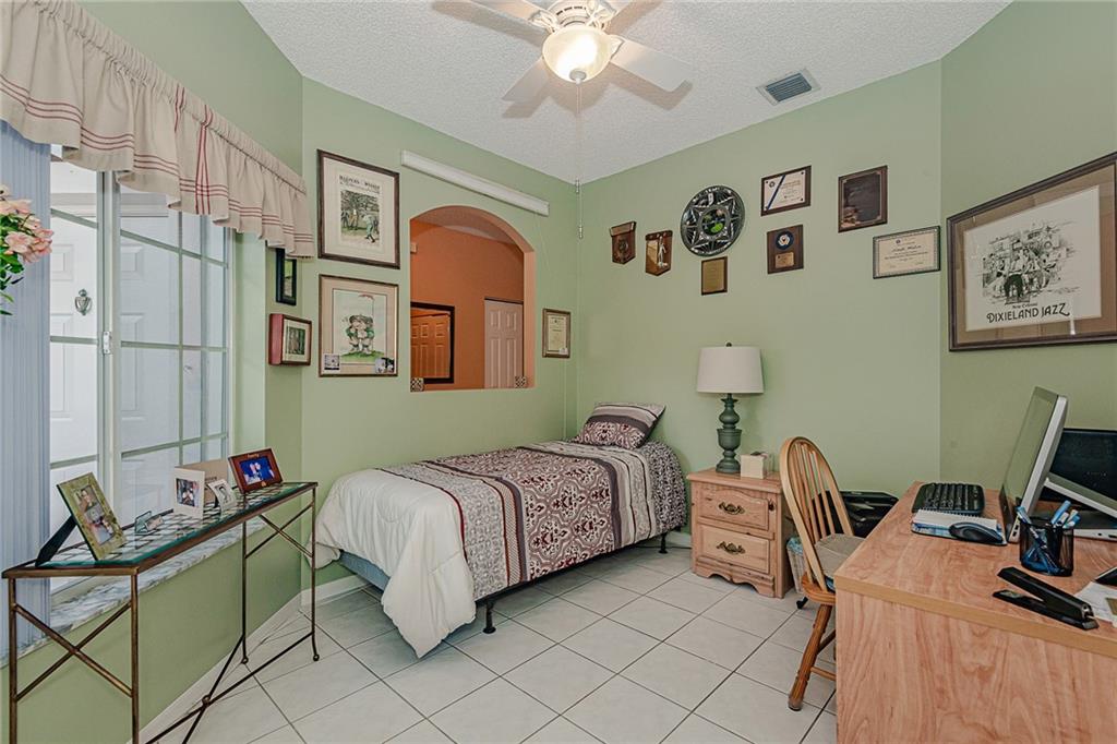 Olympia & York Residentia - Residential