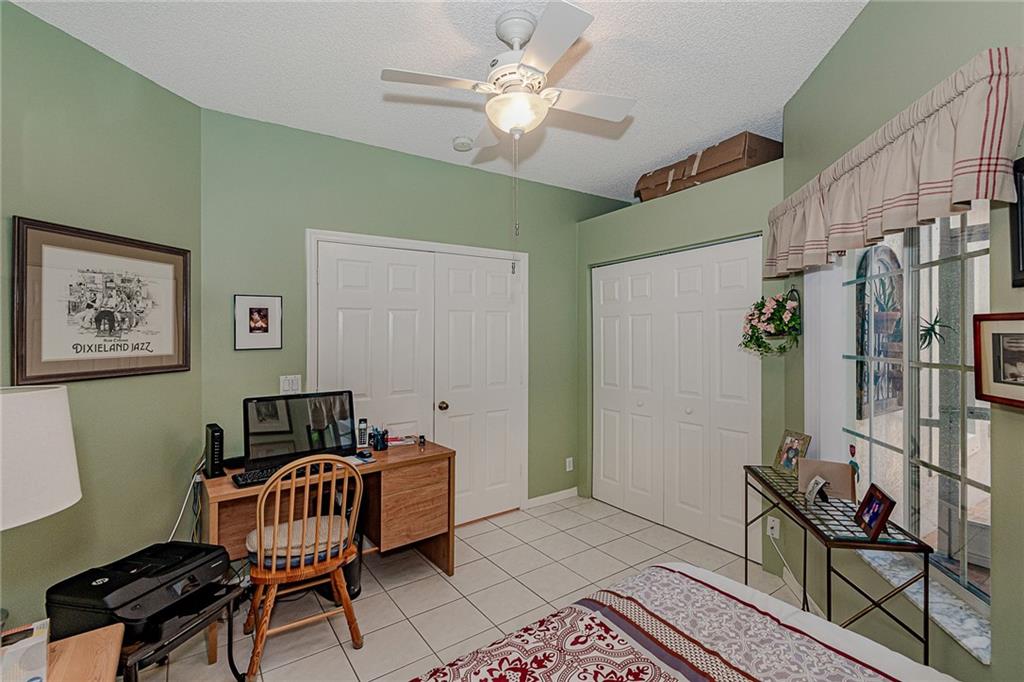 Olympia & York Residentia - Residential