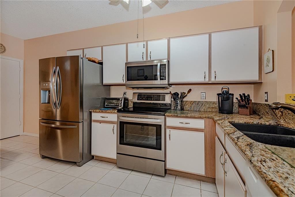 Olympia & York Residentia - Residential