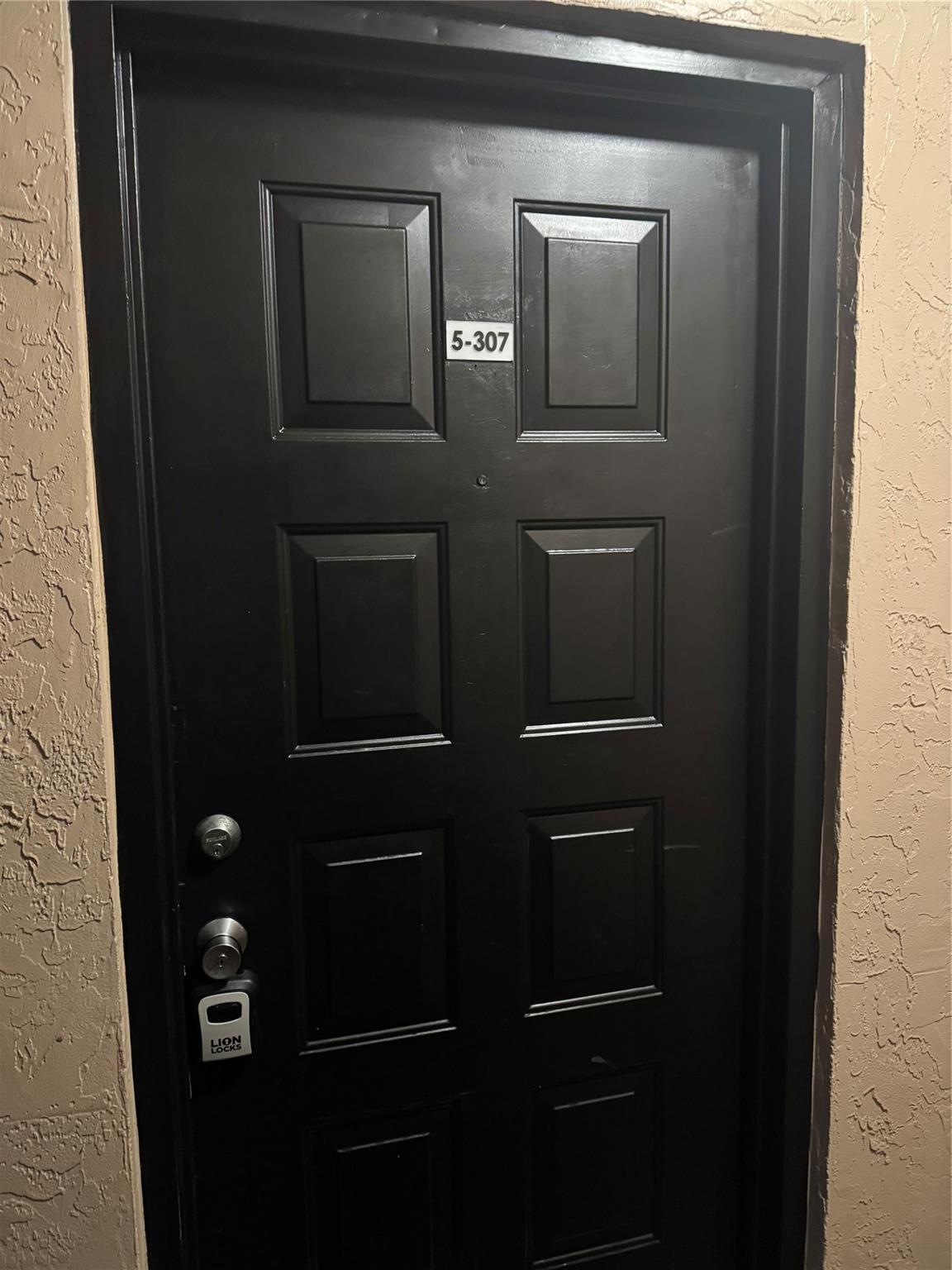 Edgewater Condo - Residential Lease