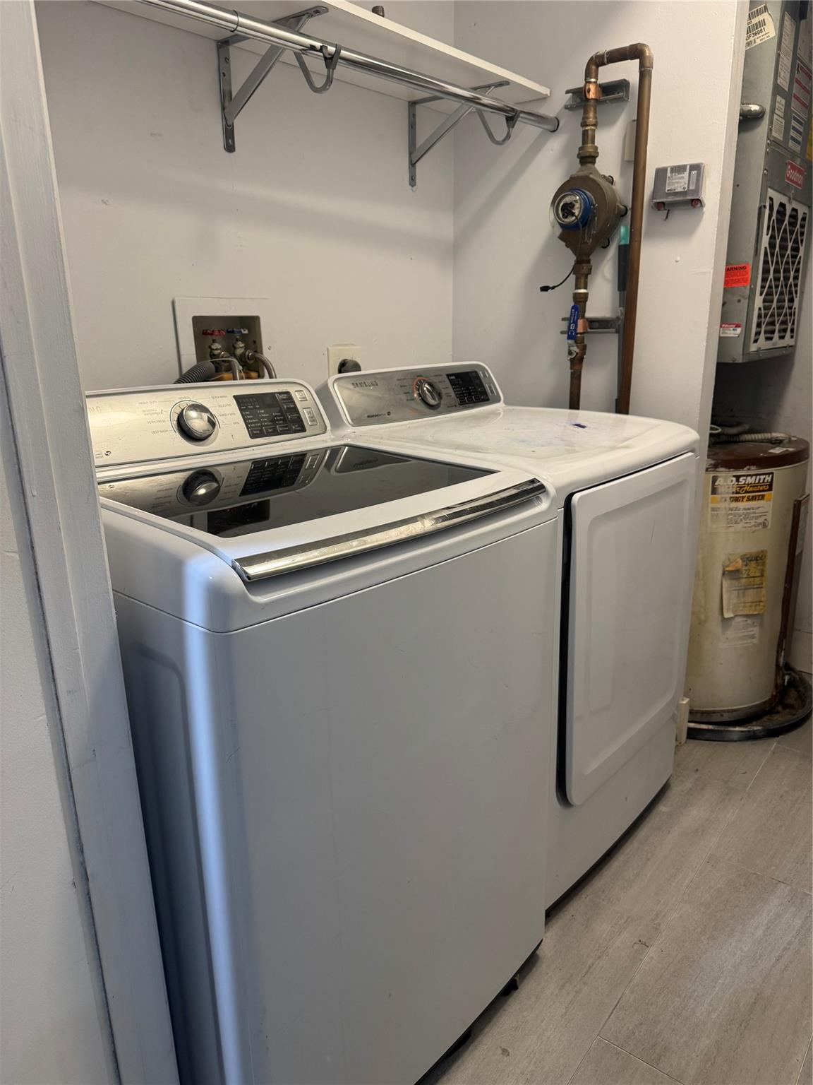 Edgewater Condo - Residential Lease
