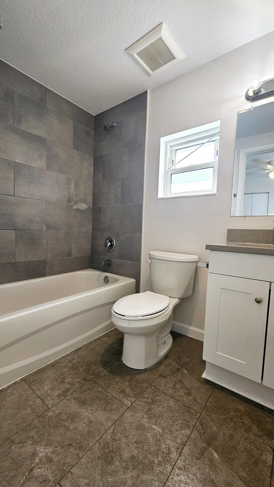 FRESHWATER ADD TO WPB - Residential Lease