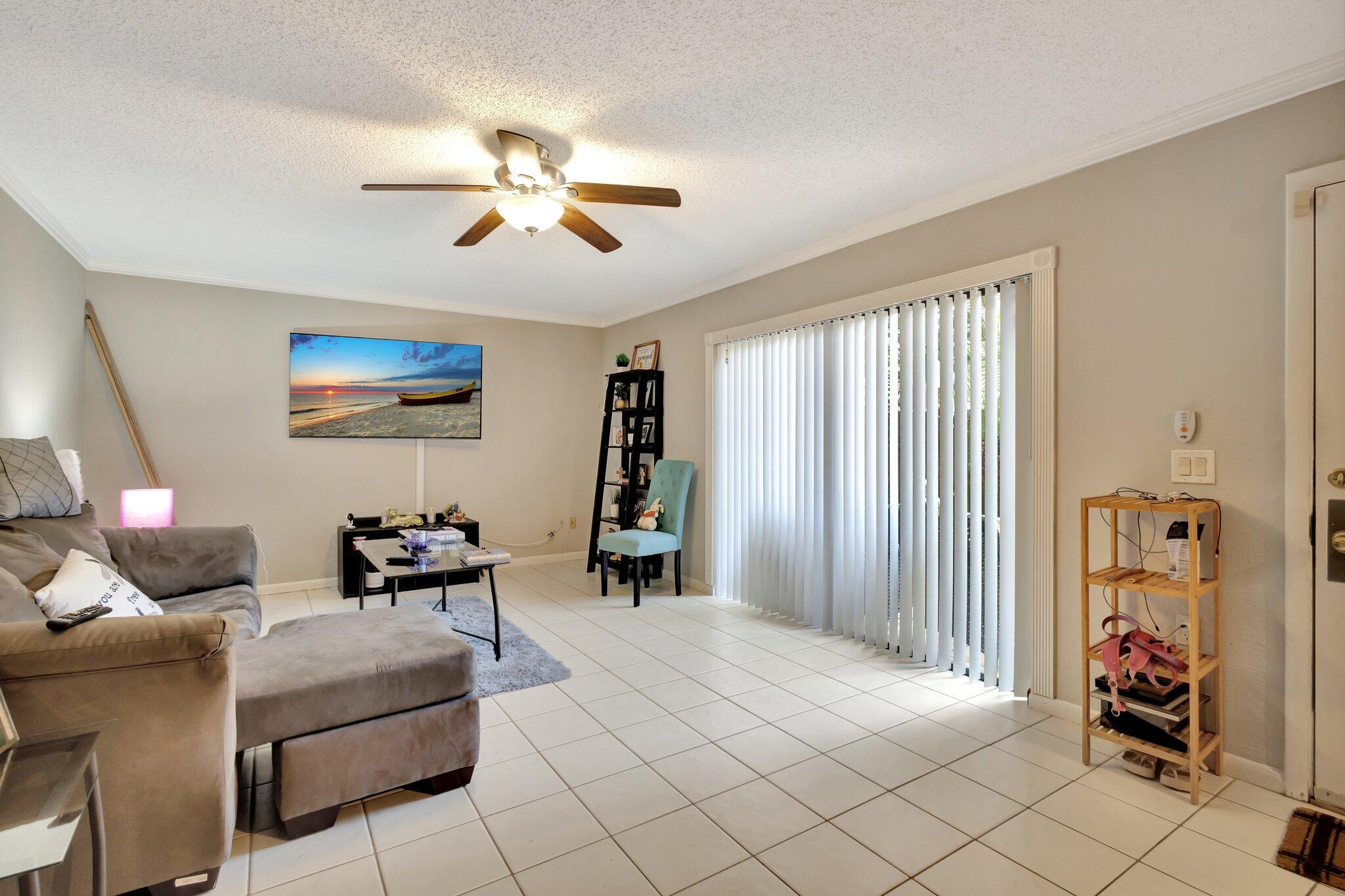 2950 SW 22nd Circle 4c