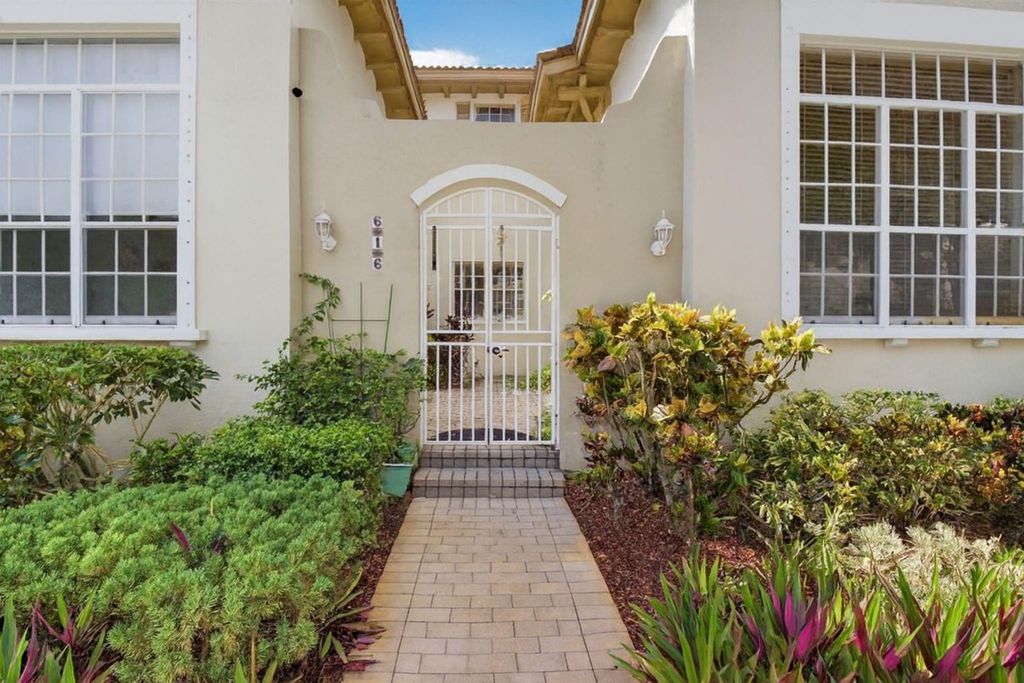 Photo of 616 NW 25th Avenue #616, Boynton Beach, FL 33426 (MLS # F10516380)