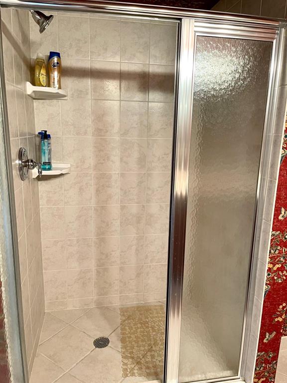 METROPOLITAN CONDO - Residential