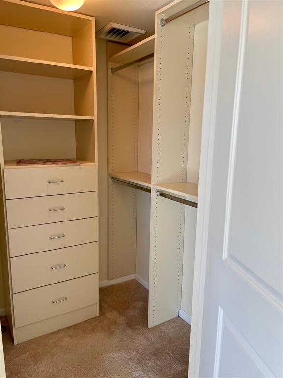 METROPOLITAN CONDO - Residential