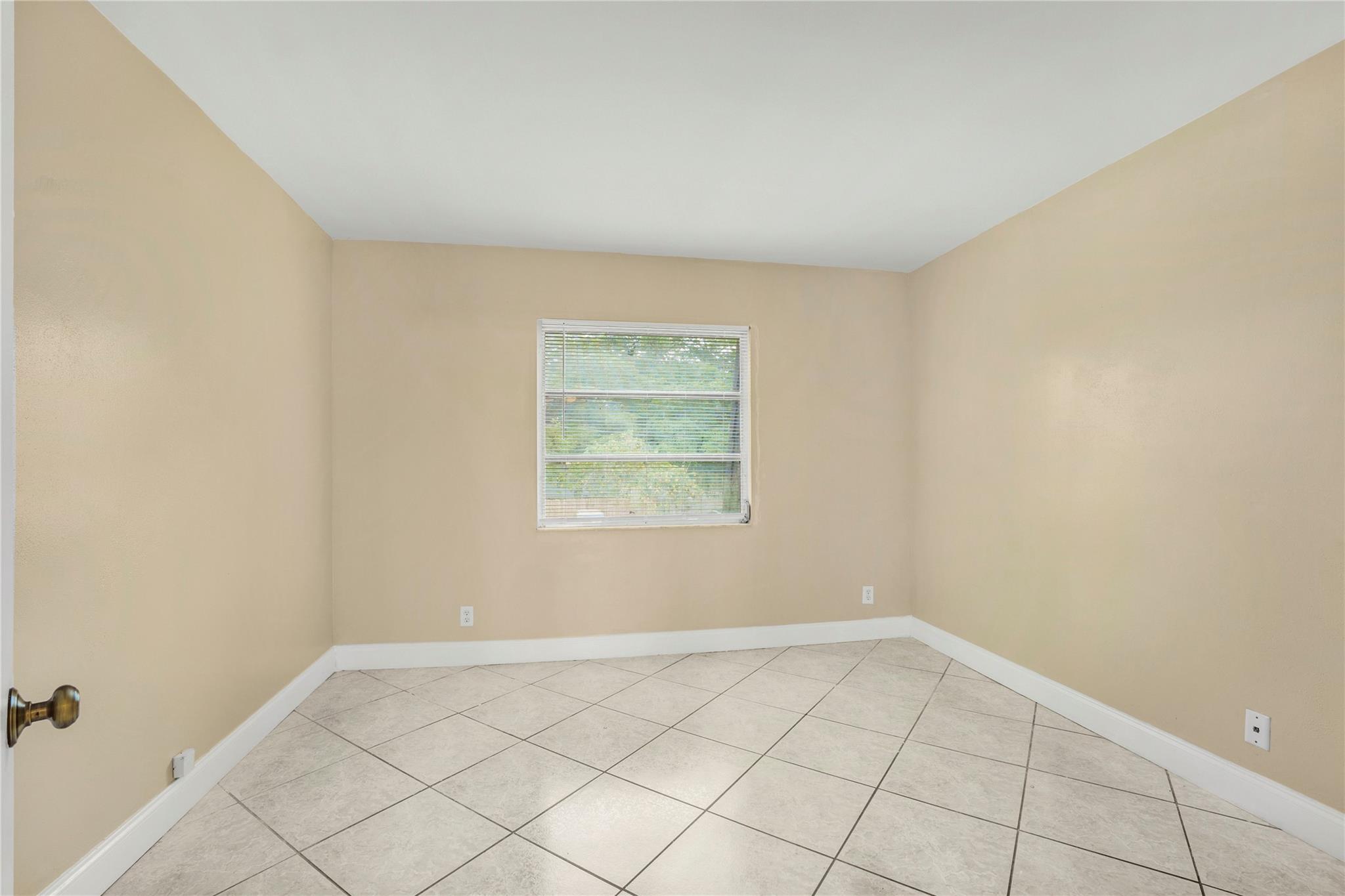 Davie Heights Ext 100-30 - Residential Lease
